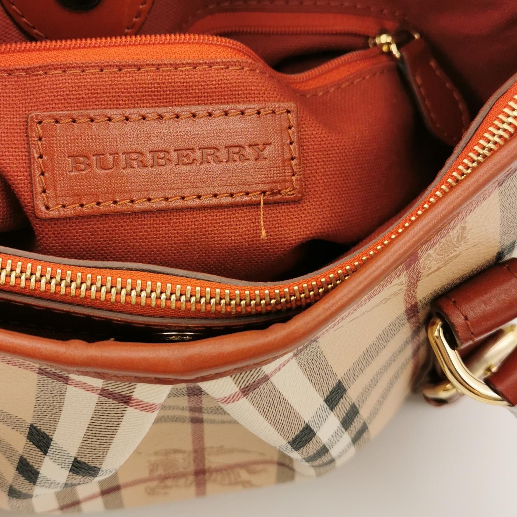 Burberry Burberry Women os Shoulder Bags Size ONE SIZE - 8 Thumbnail
