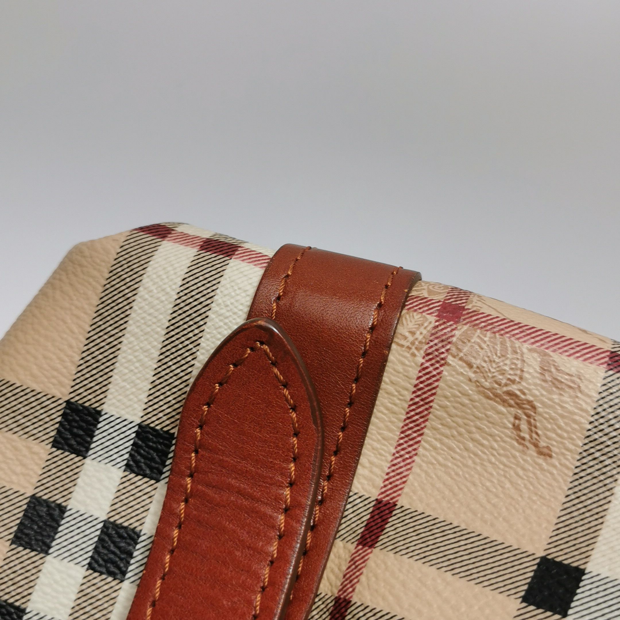 Burberry Burberry Women os Shoulder Bags Size ONE SIZE - 21 Thumbnail