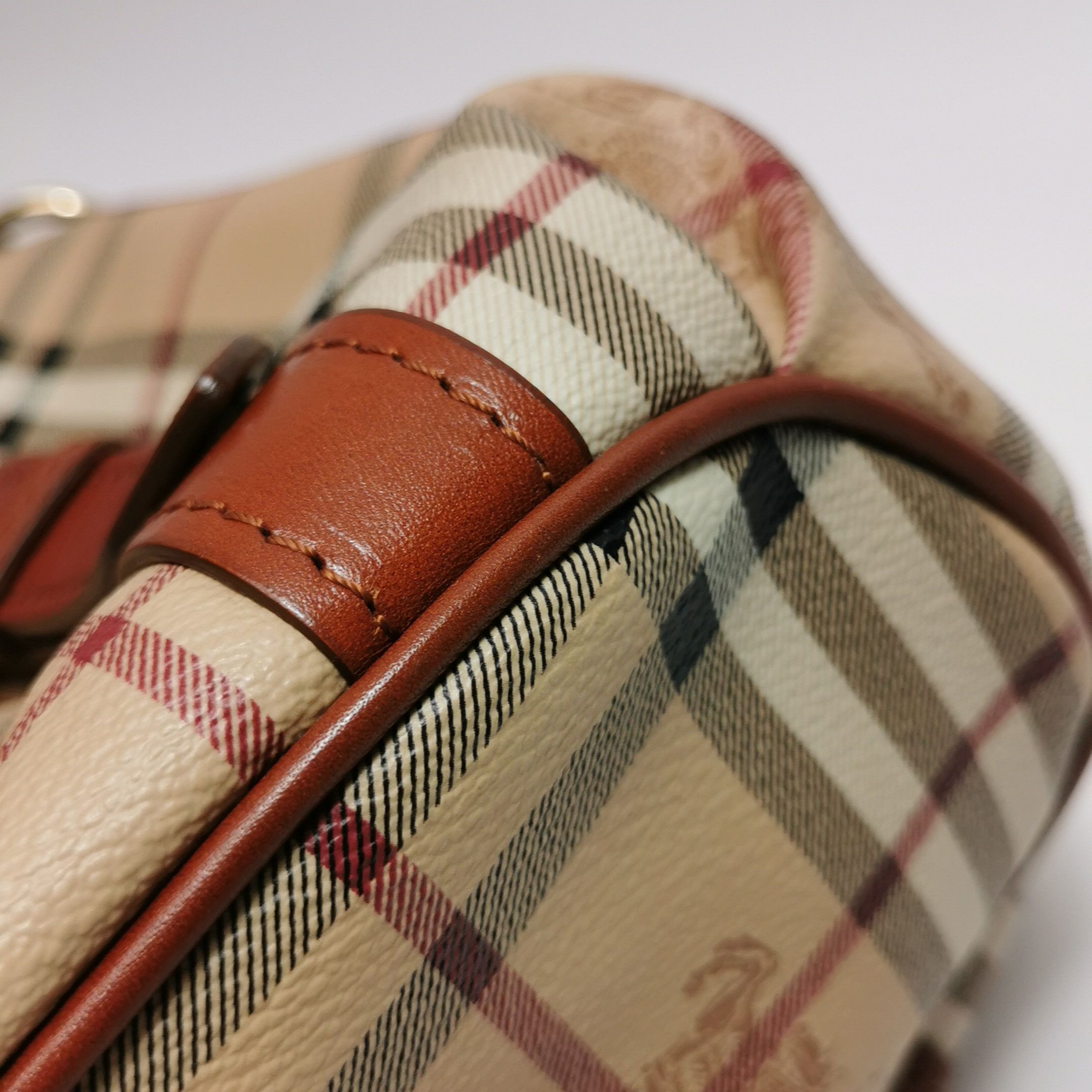 Burberry Burberry Women os Shoulder Bags Size ONE SIZE - 19 Thumbnail
