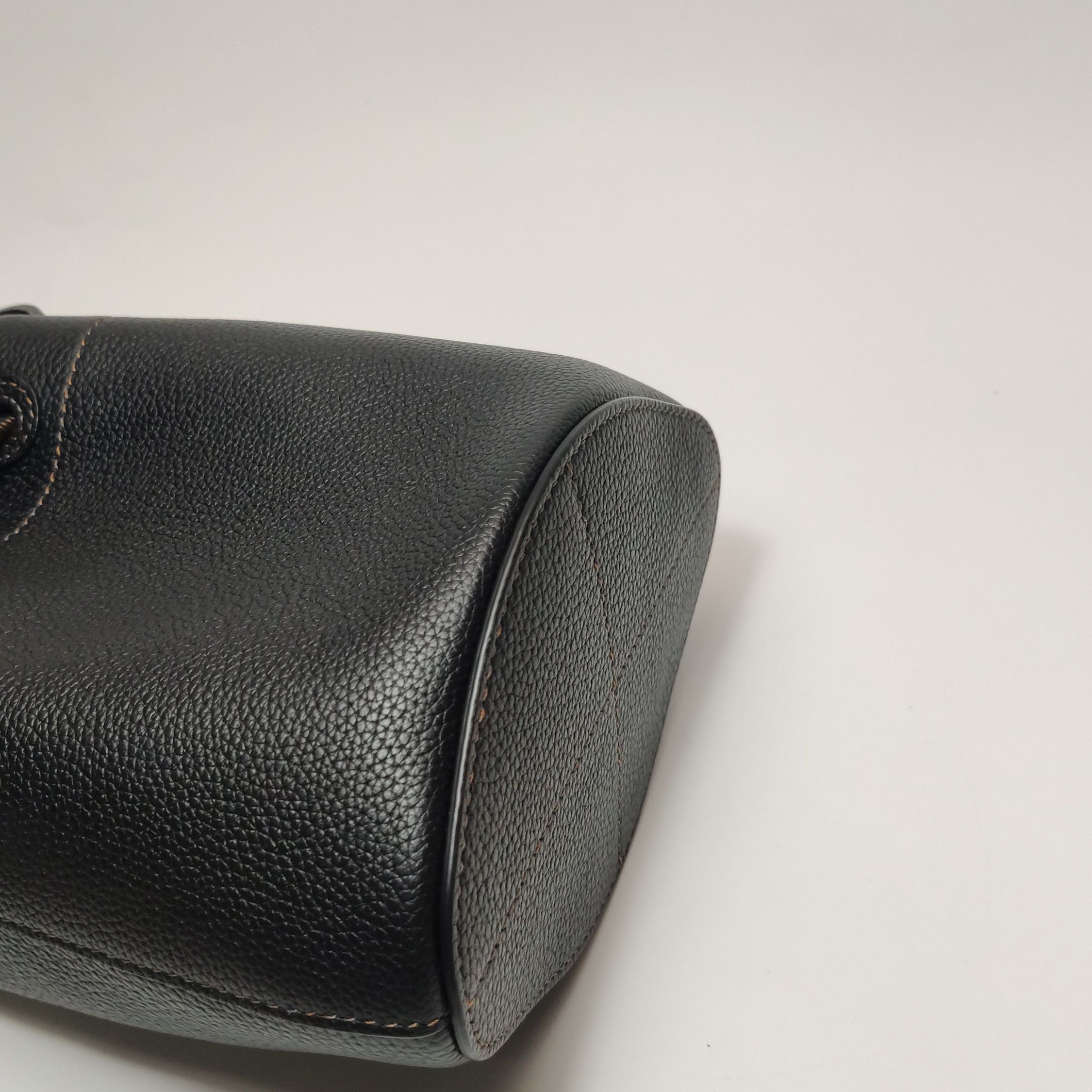 Burberry Burberry Women os Shoulder Bags Size ONE SIZE - 15 Thumbnail