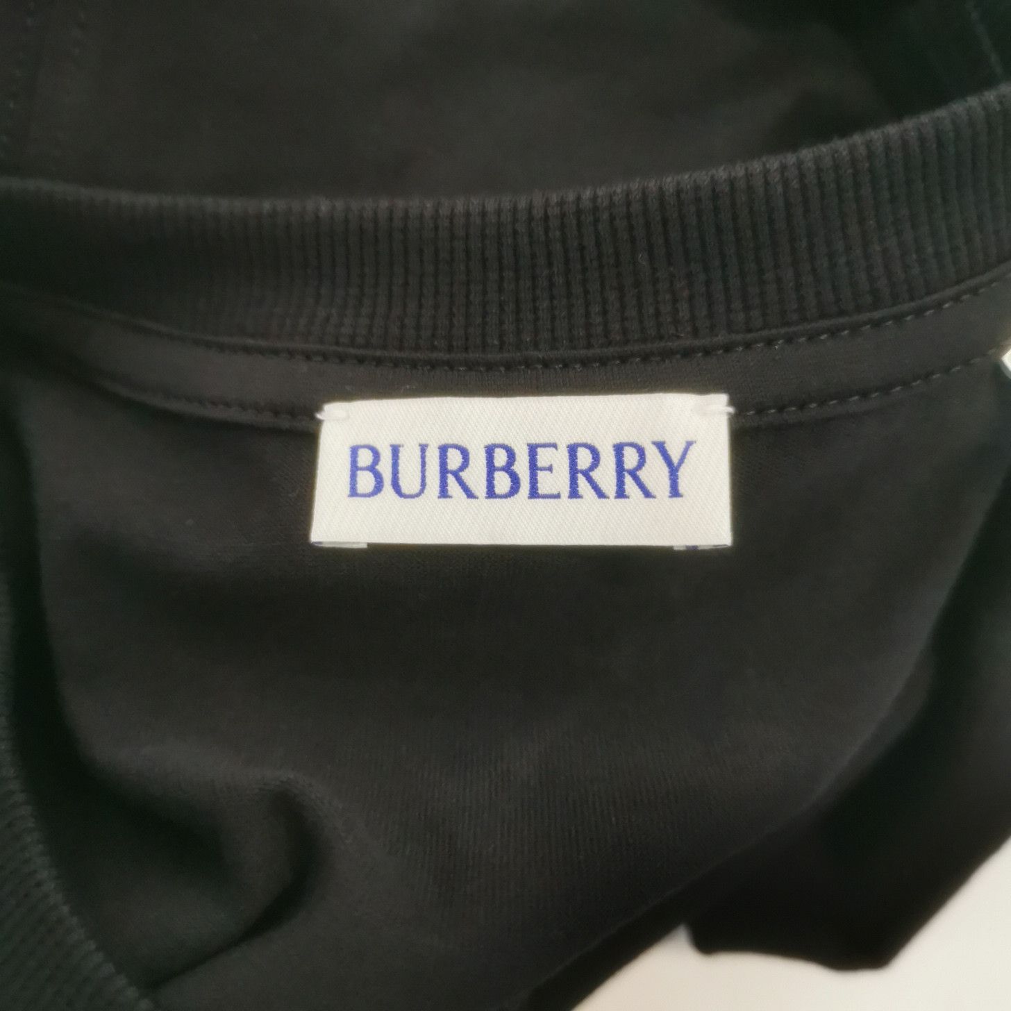 Burberry Burberry Women s Short Sleeve Shirts Size S / US 4 / IT 40 - 5 Thumbnail