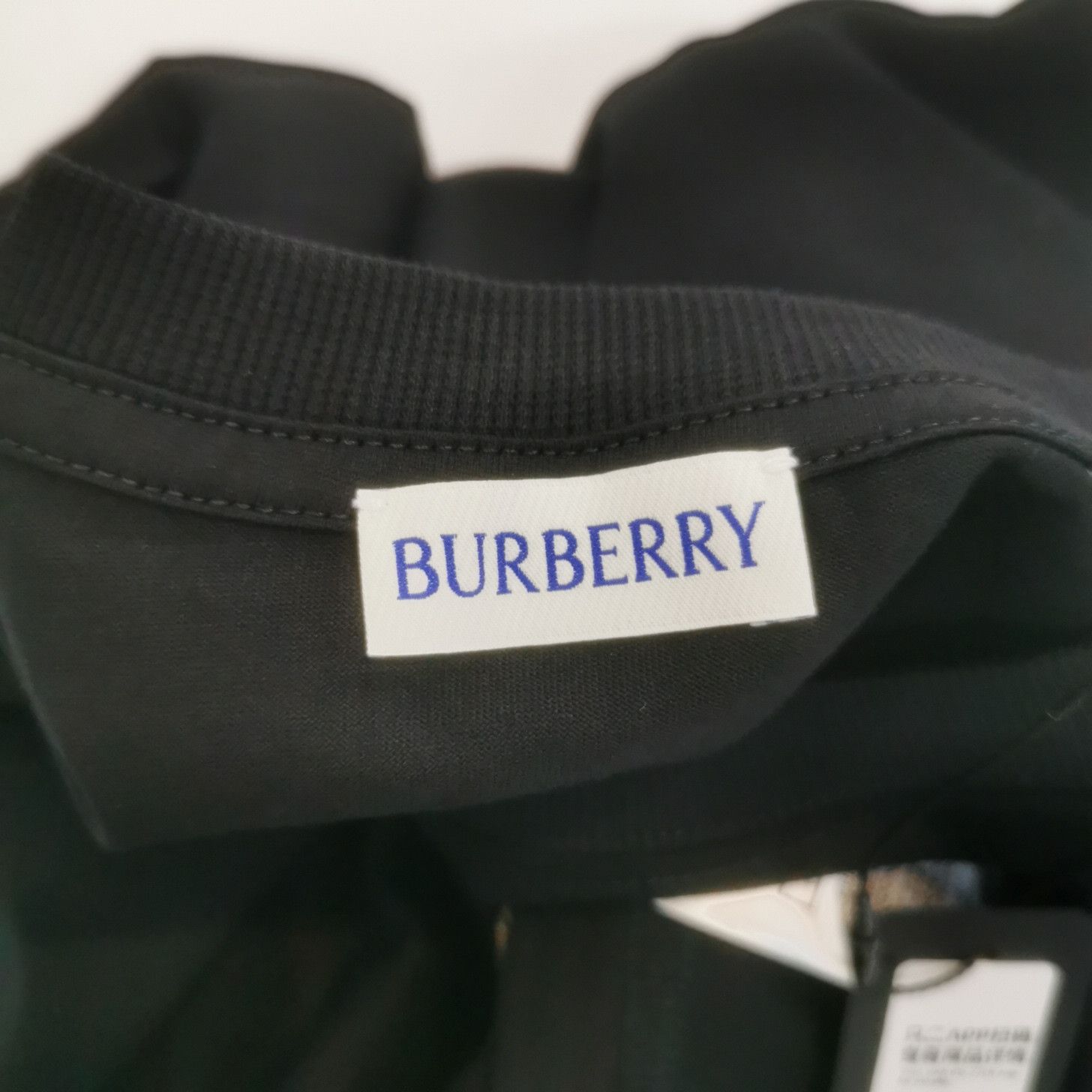 Burberry Burberry Women s Short Sleeve Shirts Size S / US 4 / IT 40 - 5 Thumbnail