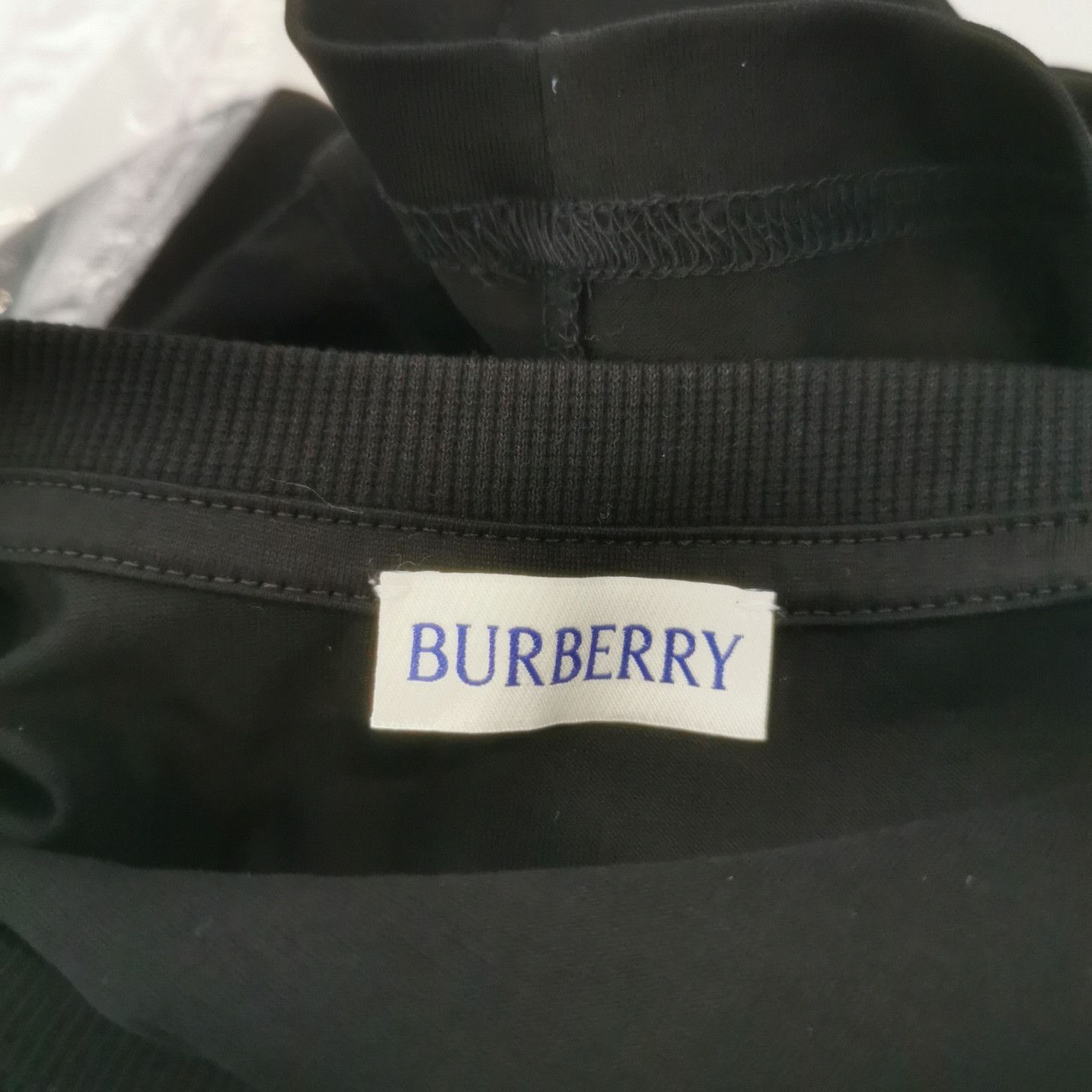 Burberry Burberry Women s Short Sleeve Shirts Size S / US 4 / IT 40 - 5 Thumbnail