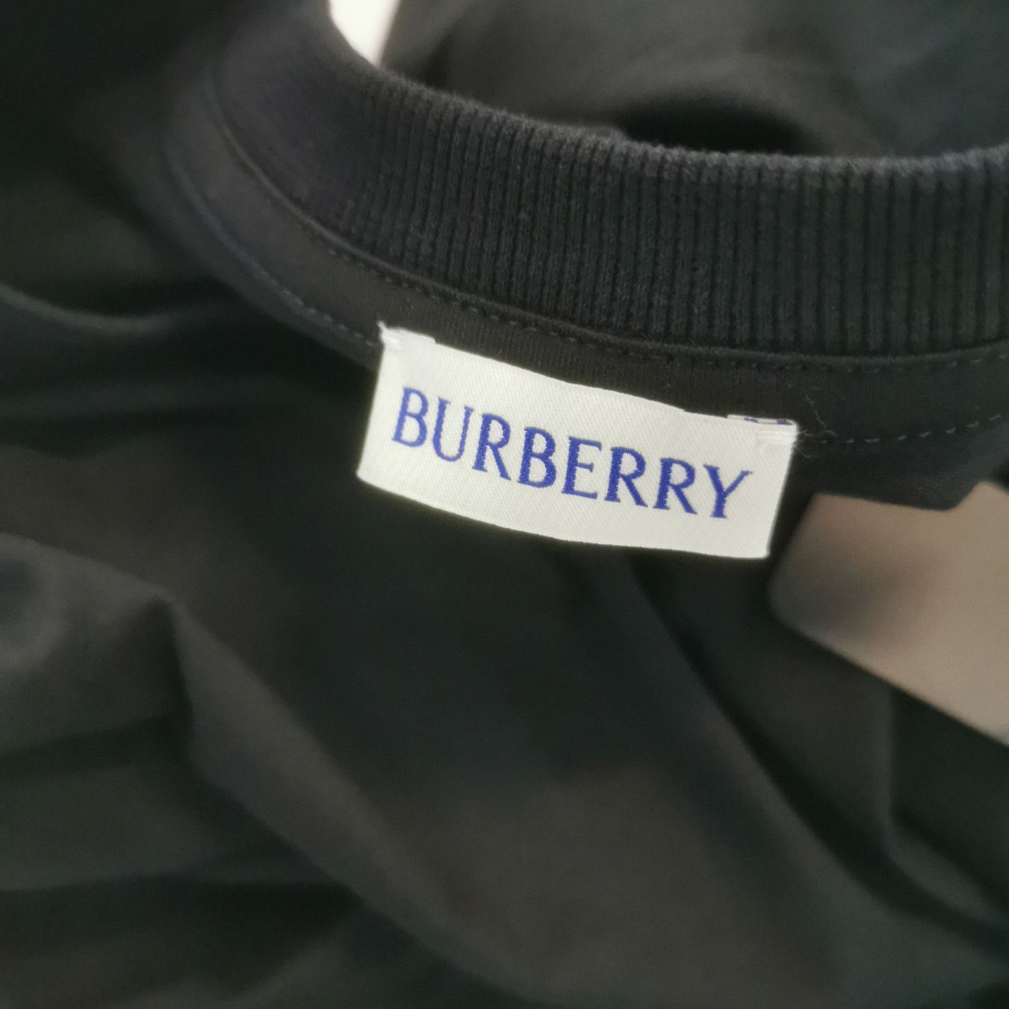 Burberry Burberry Women s Short Sleeve Shirts Size S / US 4 / IT 40 - 5 Thumbnail
