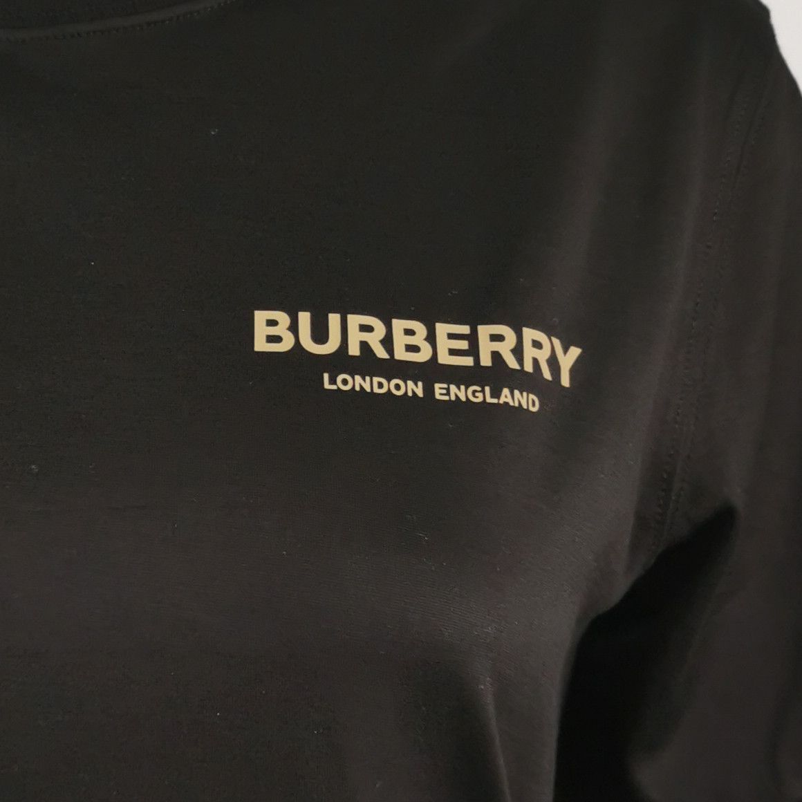 Burberry Burberry Women s Short Sleeve Shirts Size S / US 4 / IT 40 - 3 Thumbnail