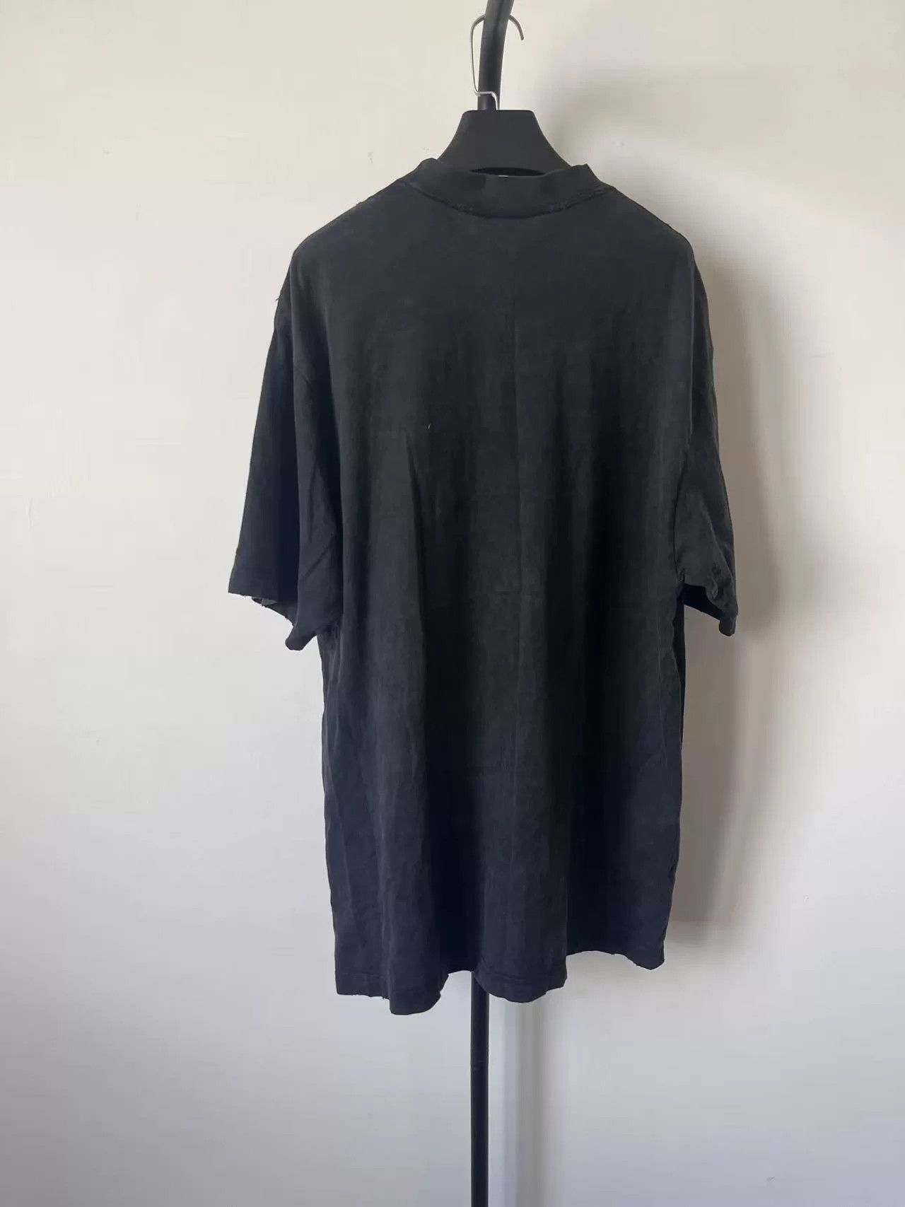 Balenciaga Balenciaga Crest Logo T-Shirt S Size US S / EU 44-46 / 1 - 3 Thumbnail