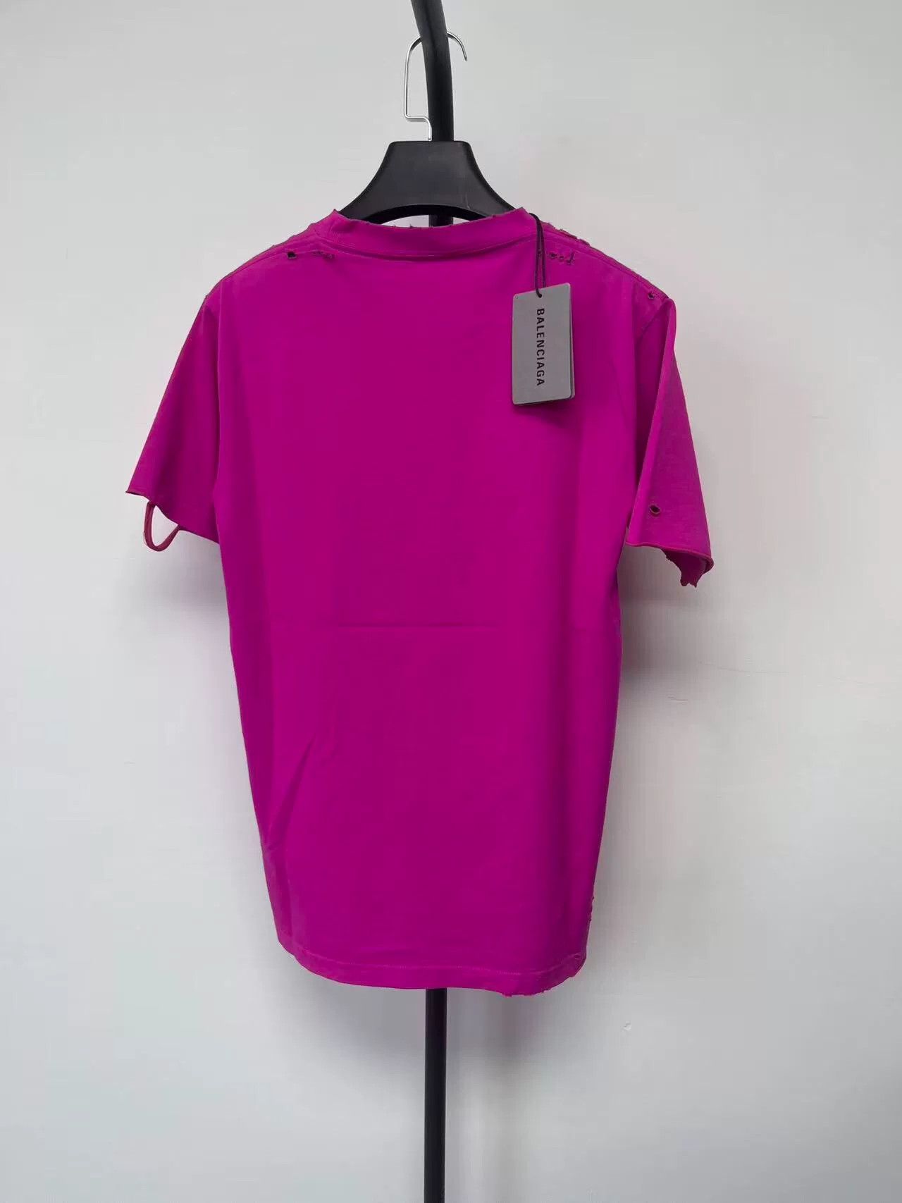 Balenciaga Balenciaga Distressed Pink Logo T-Shirt XS Size US XS / EU 42 / 0 - 3 Thumbnail