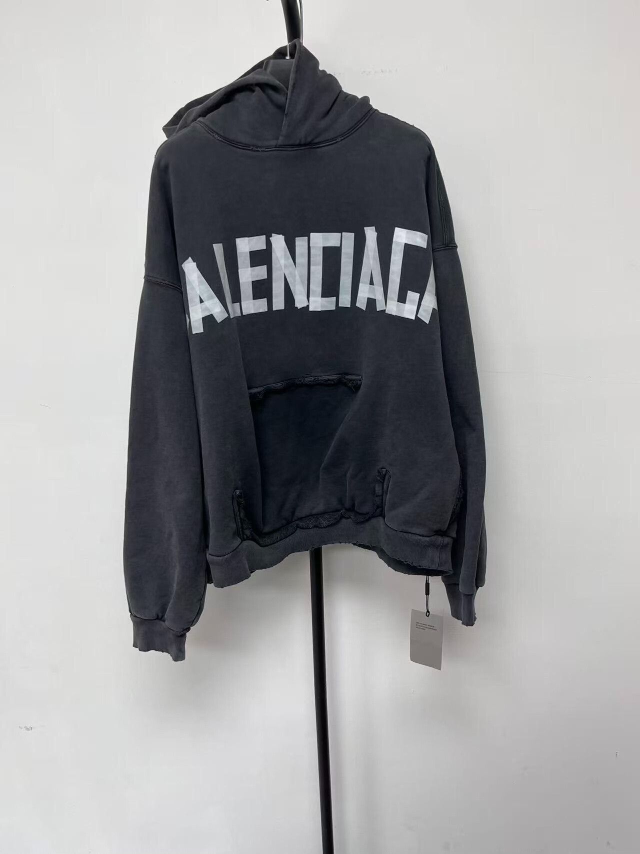 Balenciaga Balenciaga Tape Logo Hoodie Size S Size US S / EU 44-46 / 1 - 2 Thumbnail