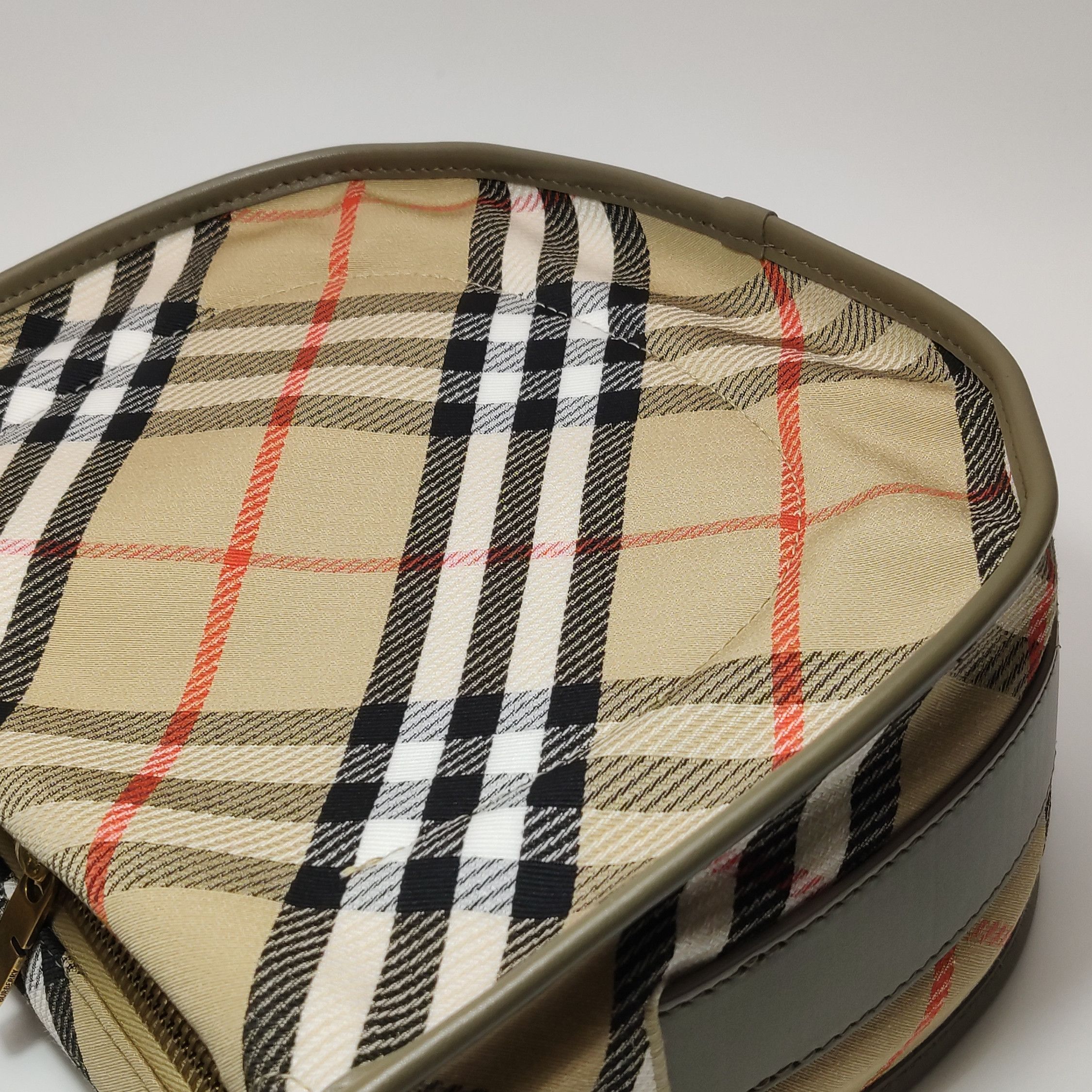Burberry Burberry Women os Shoulder Bags Size ONE SIZE - 13 Thumbnail