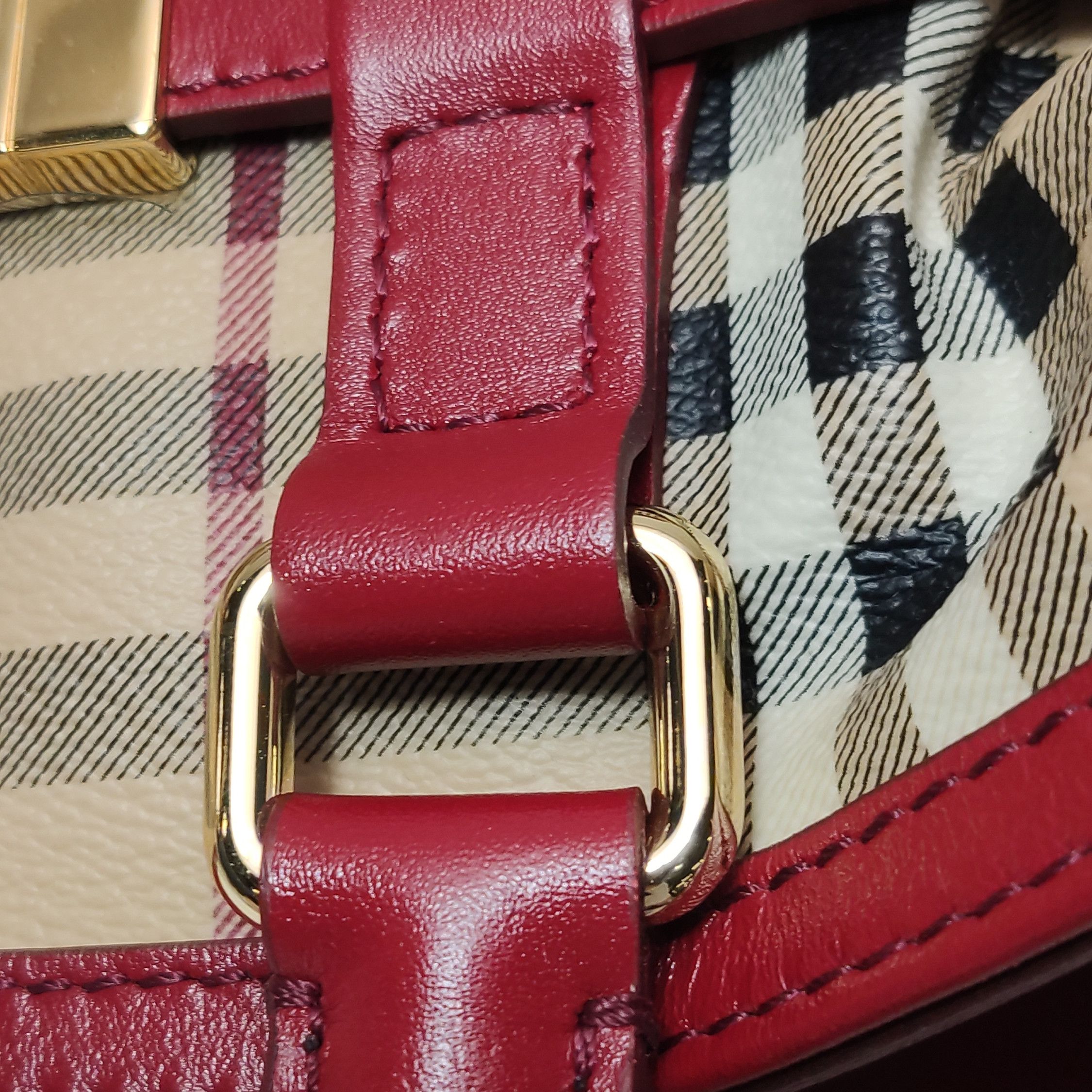 Burberry Burberry Women os Shoulder Bags Size ONE SIZE - 14 Thumbnail
