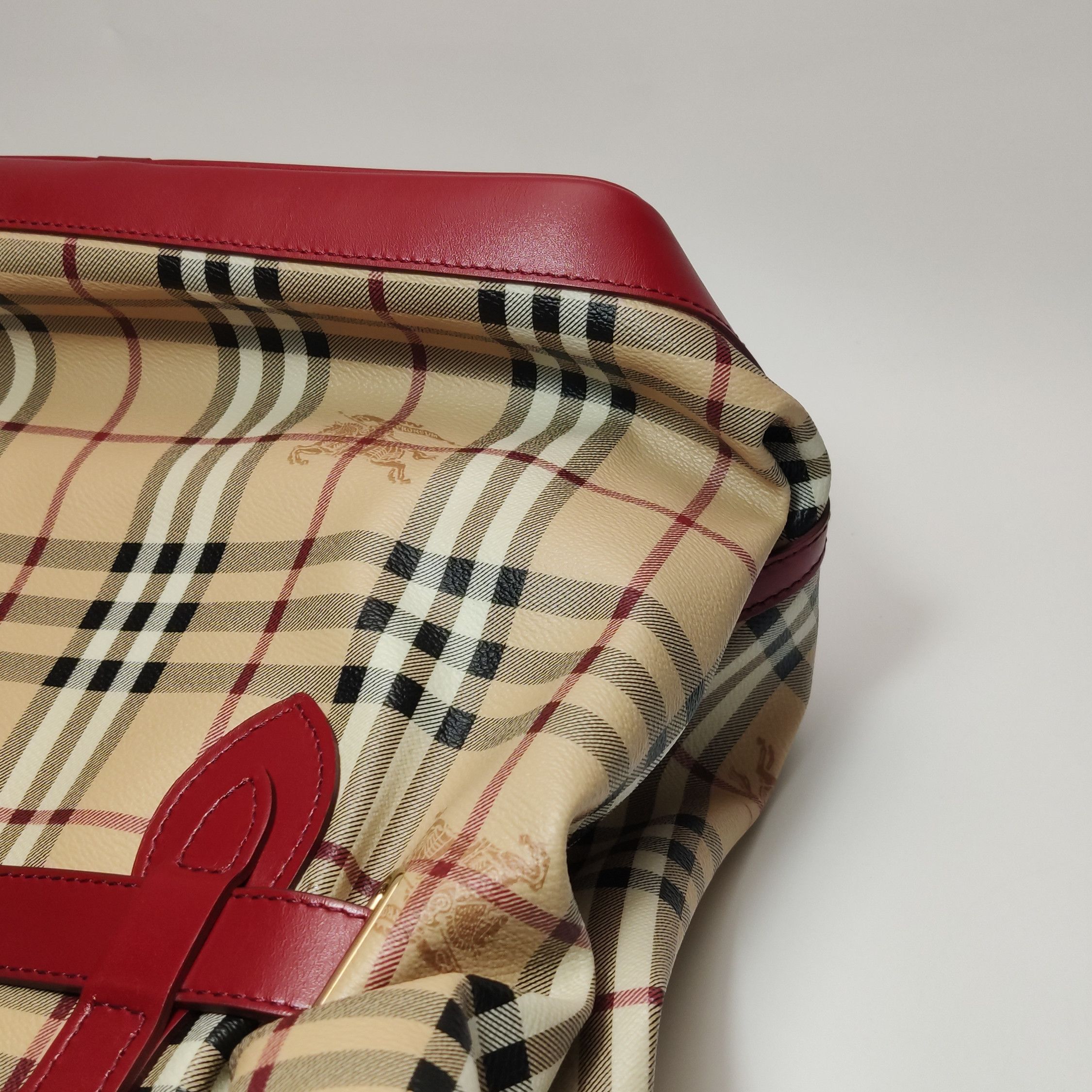 Burberry Burberry Women os Shoulder Bags Size ONE SIZE - 22 Thumbnail