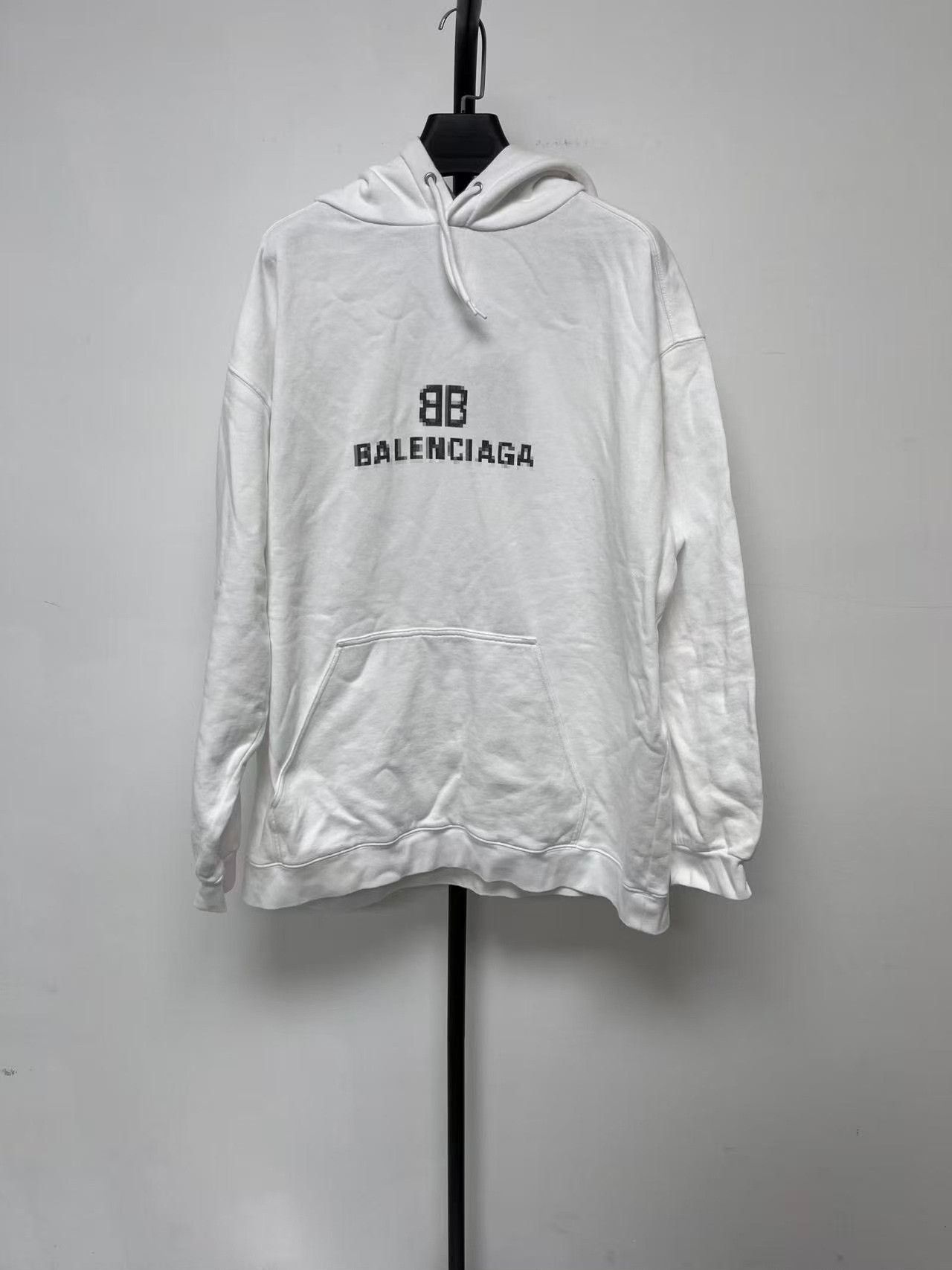 Balenciaga Balenciaga Pixel BB Logo Hoodie XL Size US XL / EU 56 / 4 - 2 Thumbnail