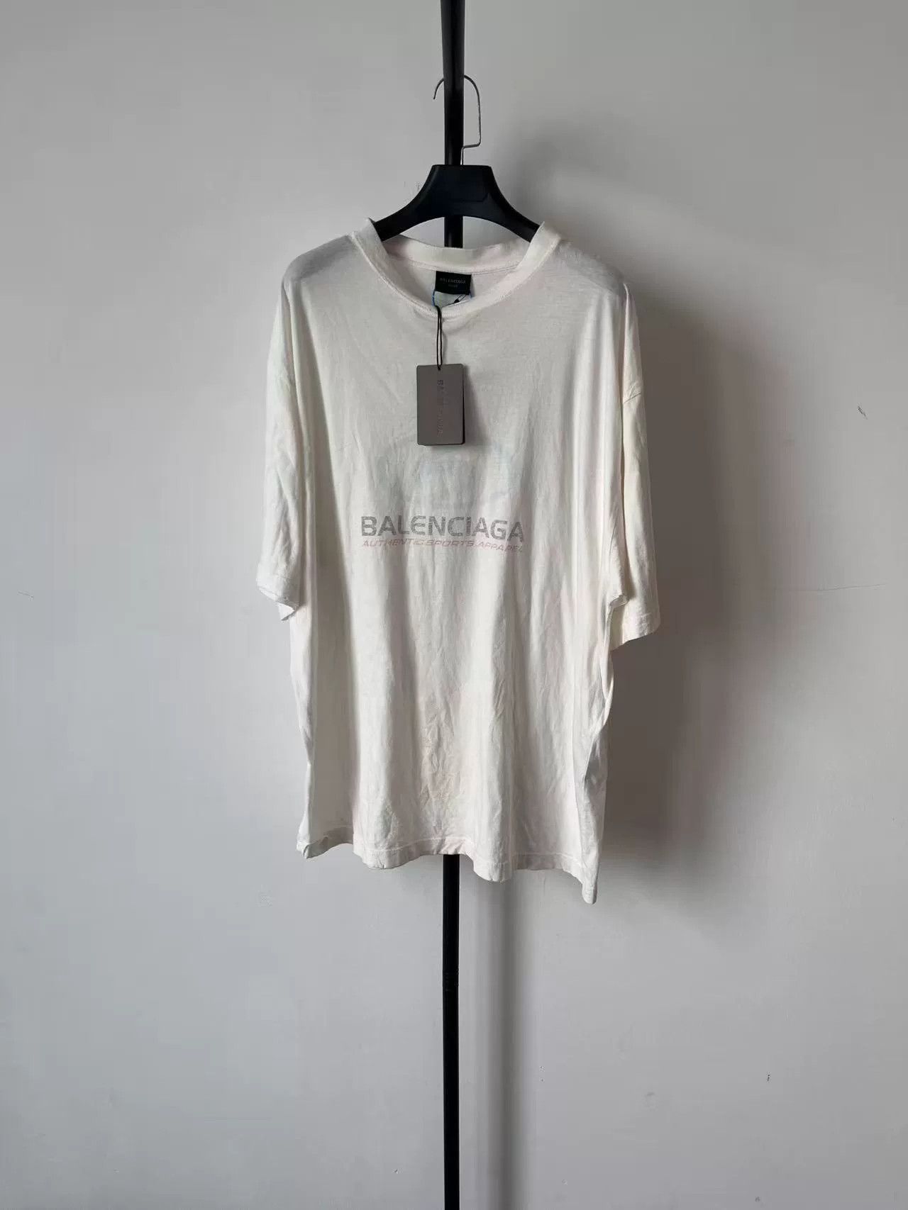 Balenciaga Balenciaga Graphic Logo Print T-Shirt Size M Size US M / EU 48-50 / 2 - 2 Thumbnail
