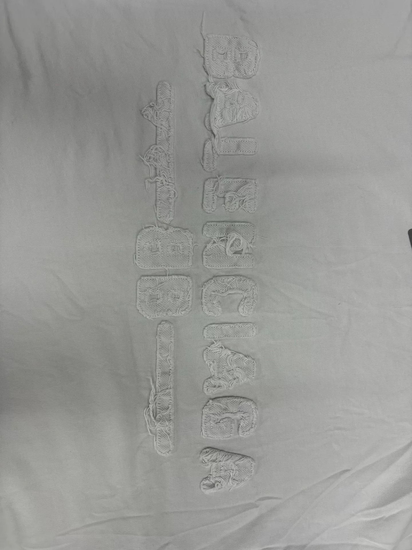 Balenciaga Balenciaga Distressed Patch Logo T-Shirt Size 1 Size US S / EU 44-46 / 1 - 4 Thumbnail