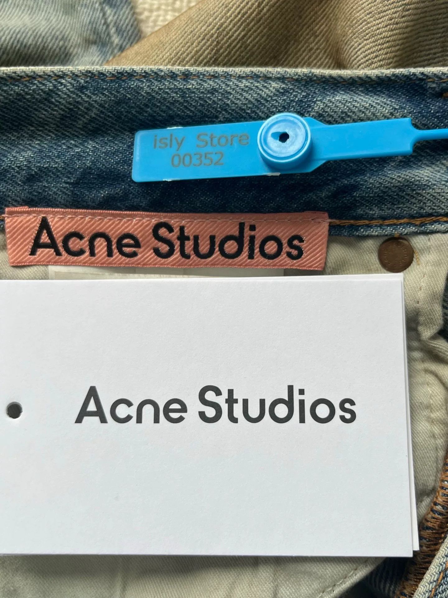 Acne Studios Acne Studios Dirty Wash Distressed 2021M Jeans 29 Size US 29 - 5 Thumbnail