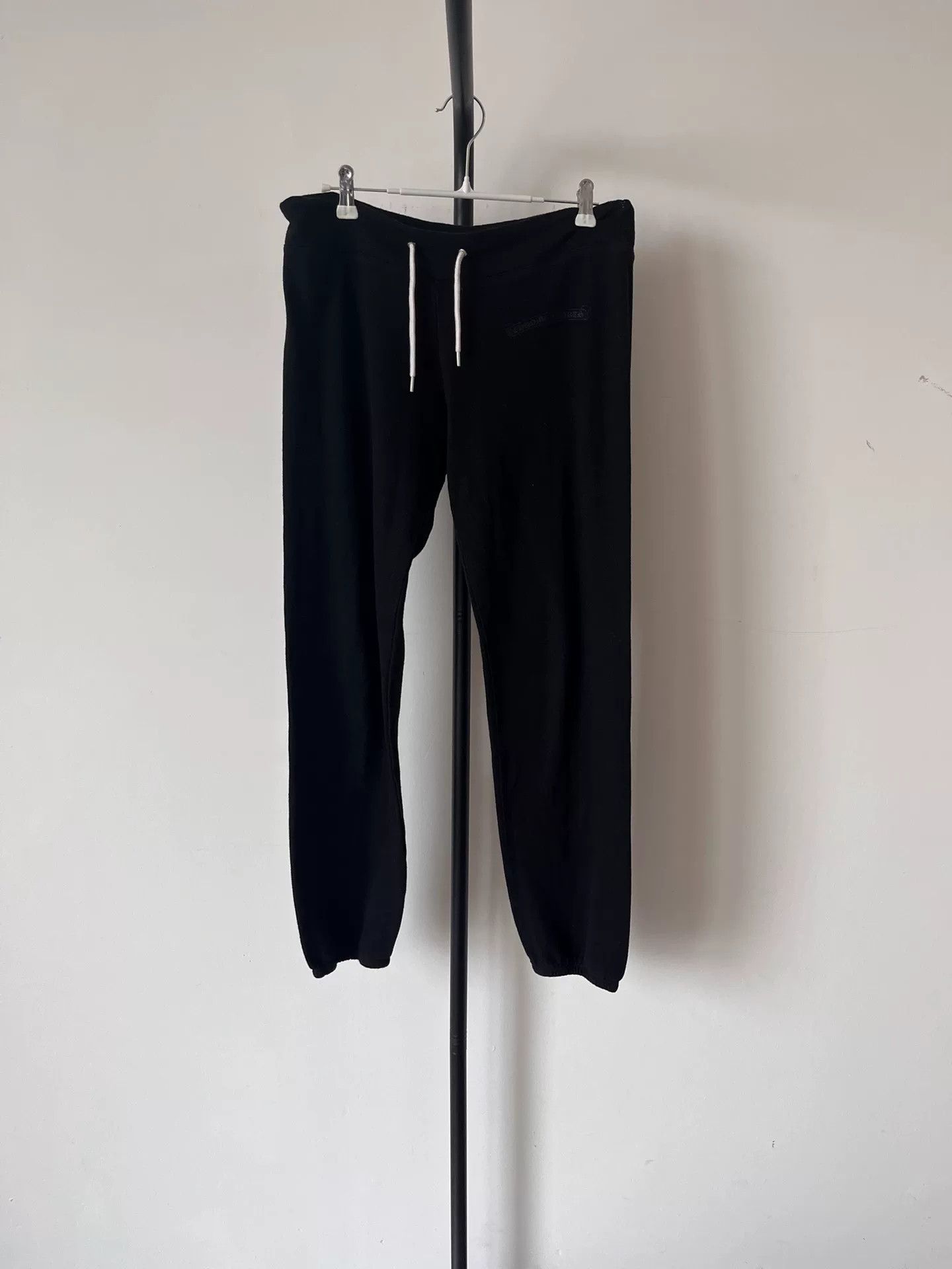 Chrome Hearts Chrome Hearts Scroll Logo Sweatpants XS Size US 28 / EU 44 - 2 Thumbnail