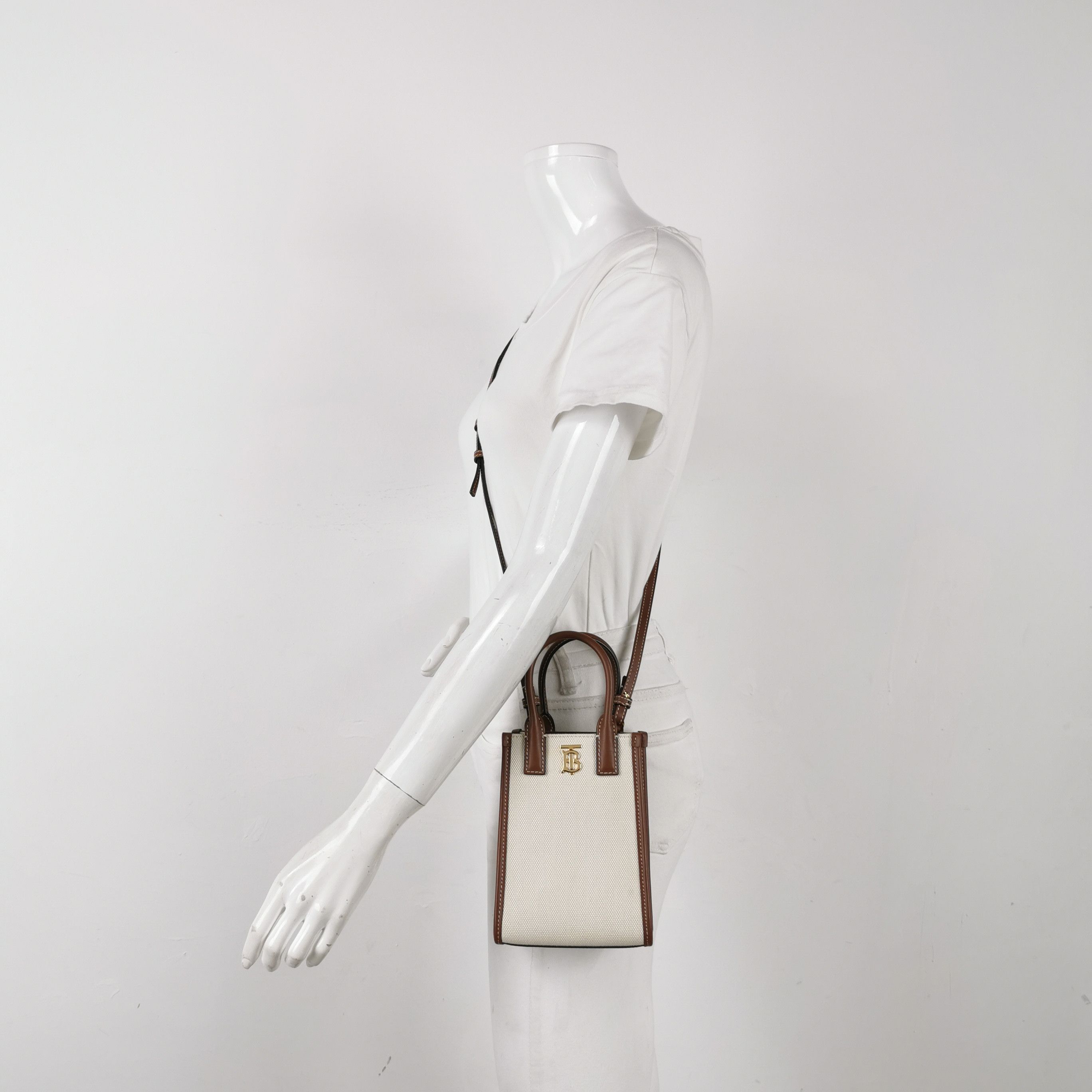 Burberry Burberry Women os Shoulder Bags Size ONE SIZE - 2 Thumbnail