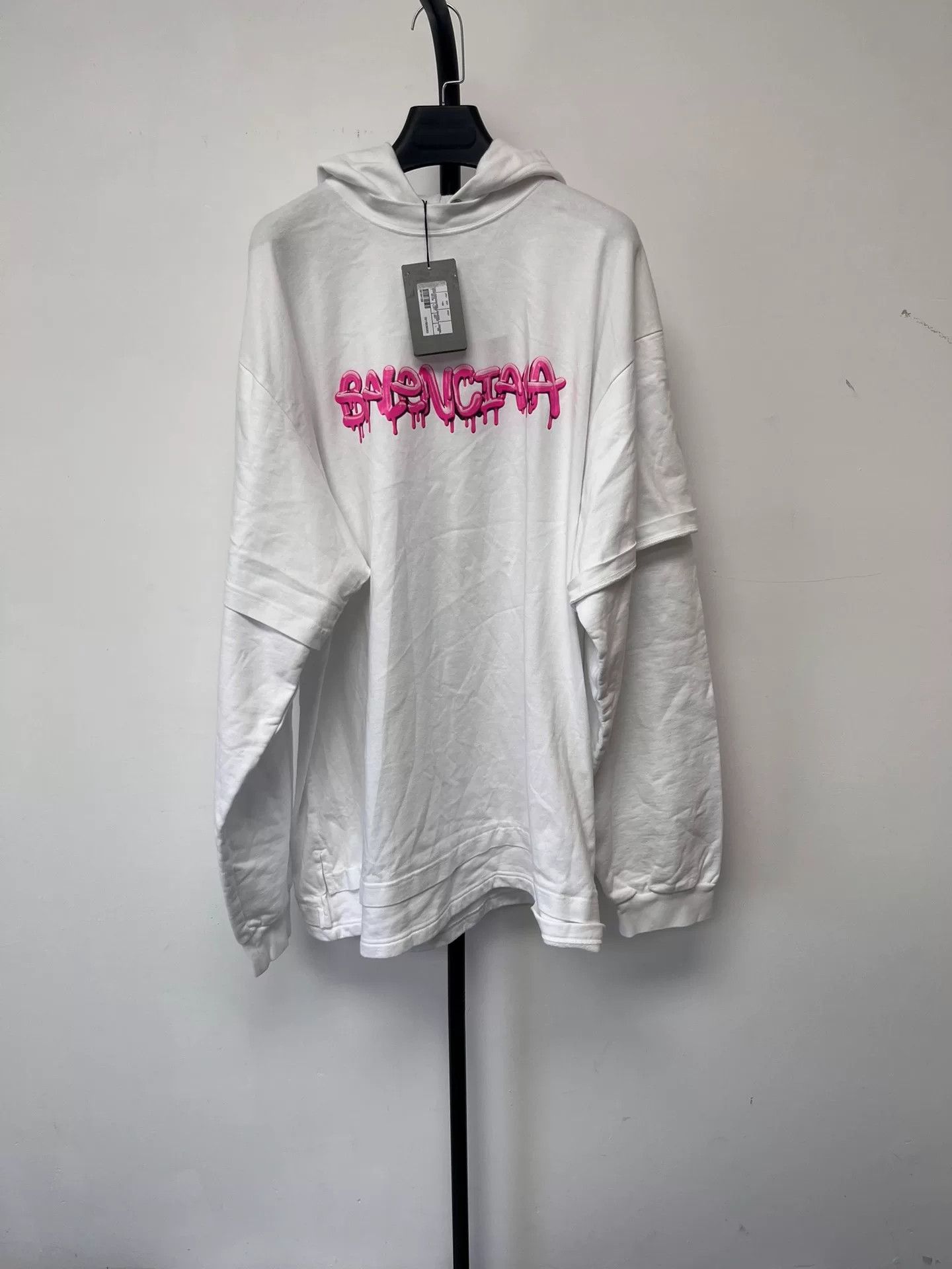 Balenciaga Balenciaga Pink Melting Logo Hoodie White Size L Size US L / EU 52-54 / 3 - 2 Thumbnail