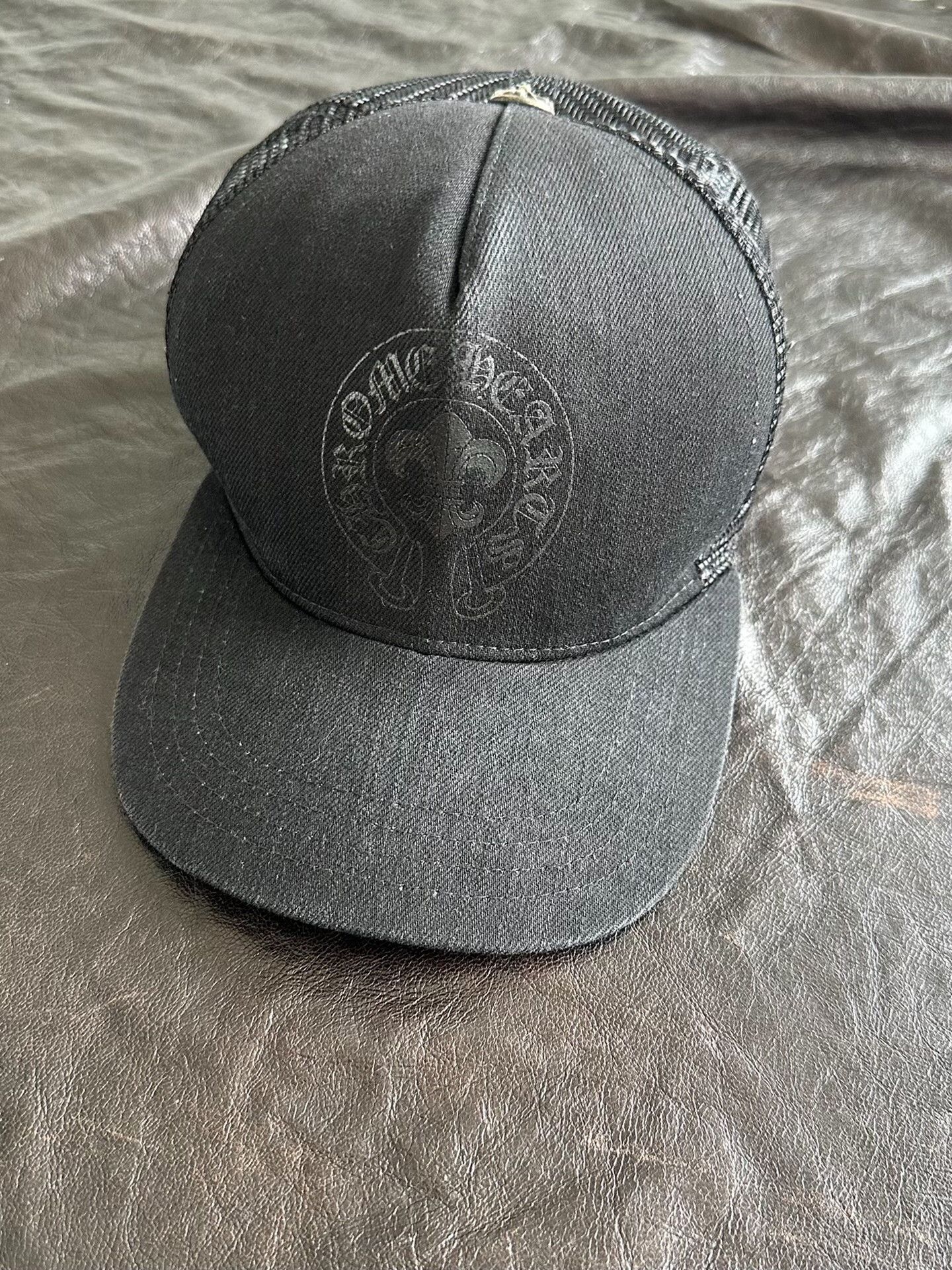 Chrome Hearts Chrome Hearts Horseshoe Fleur-de-Lis Trucker Hat ONE SIZE Size ONE SIZE - 2 Thumbnail