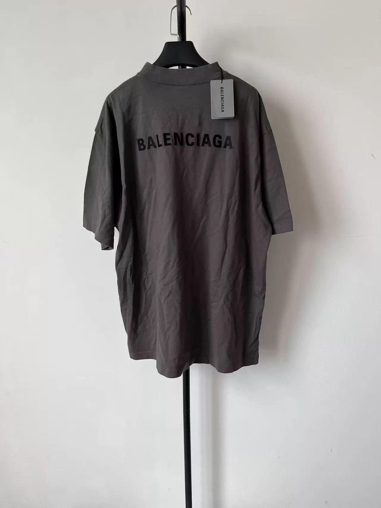 Balenciaga Balenciaga Embroidered Logo T-Shirt Gray L Size US L / EU 52-54 / 3 - 3 Thumbnail