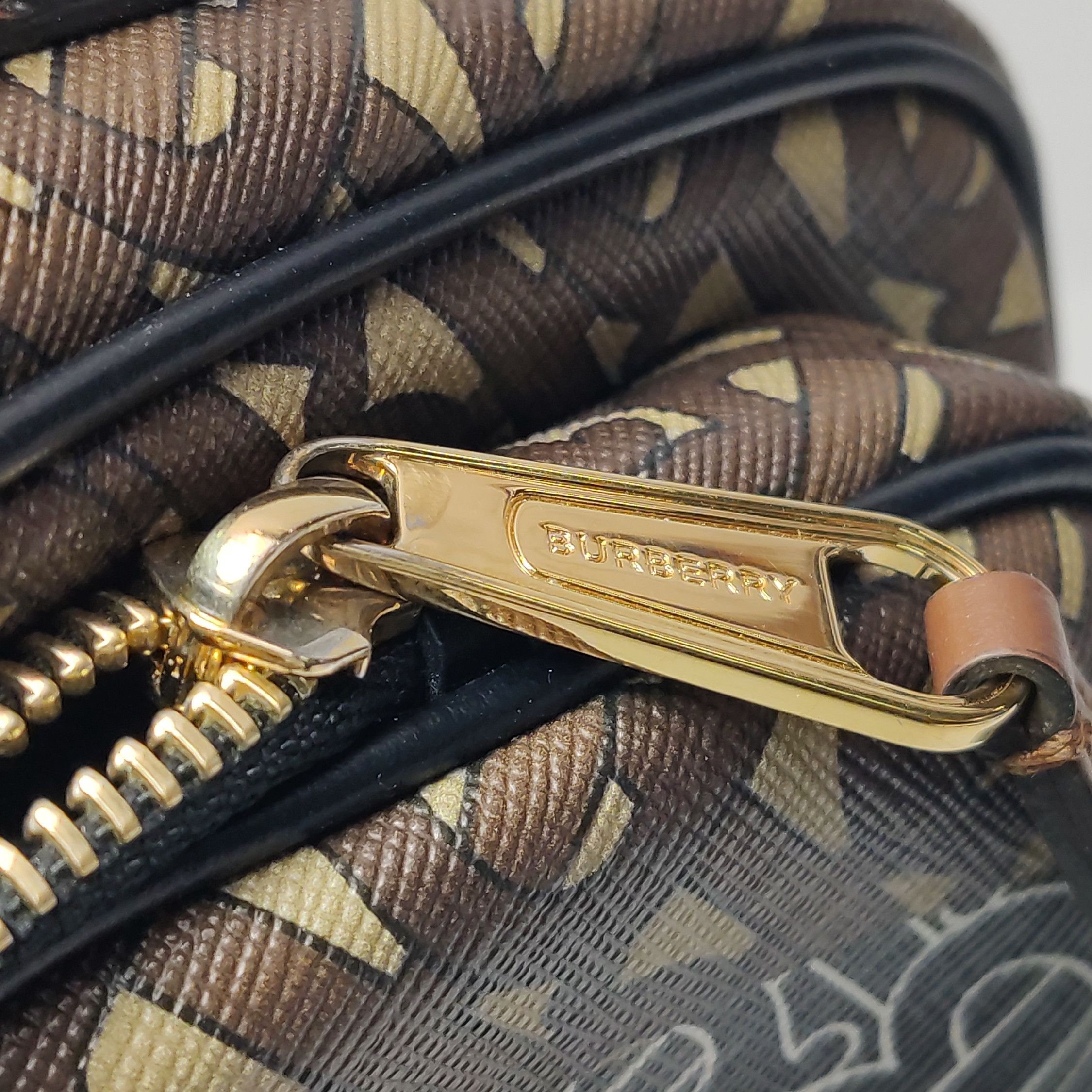 Burberry Burberry Women os Shoulder Bags Size ONE SIZE - 11 Thumbnail