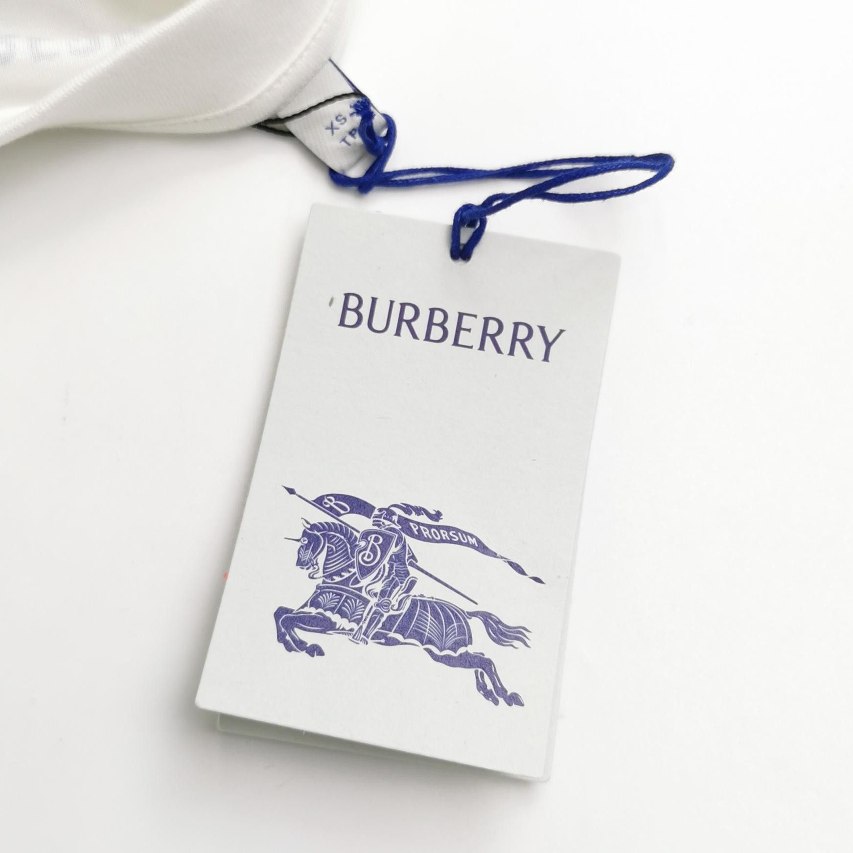 Burberry Burberry Women m Short Sleeve Shirts Size M / US 6-8 / IT 42-44 - 4 Thumbnail