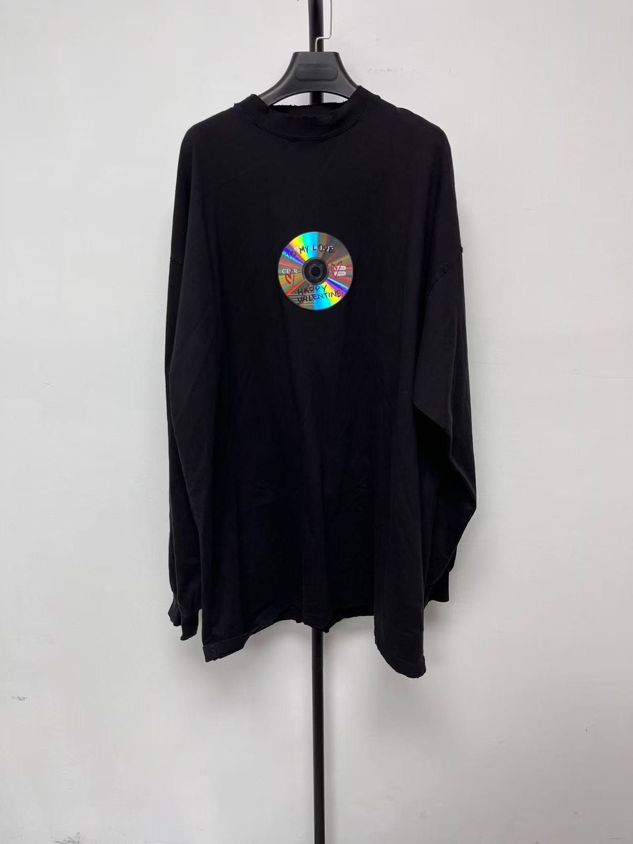 Balenciaga Balenciaga Valentine CD Graphic Long Sleeve T-Shirt 3 Size US L / EU 52-54 / 3 - 2 Thumbnail