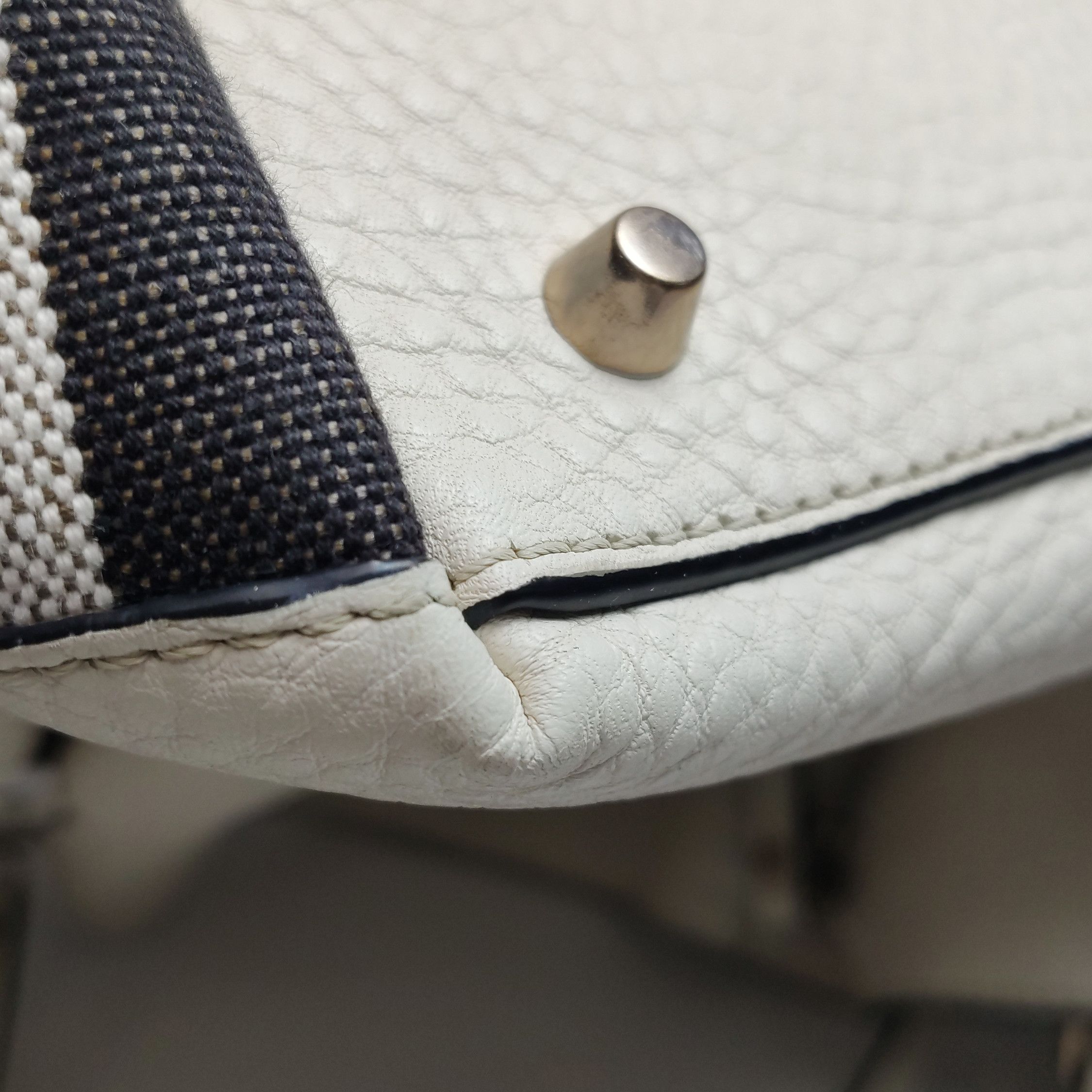 Burberry Burberry Women os Shoulder Bags Size ONE SIZE - 23 Thumbnail