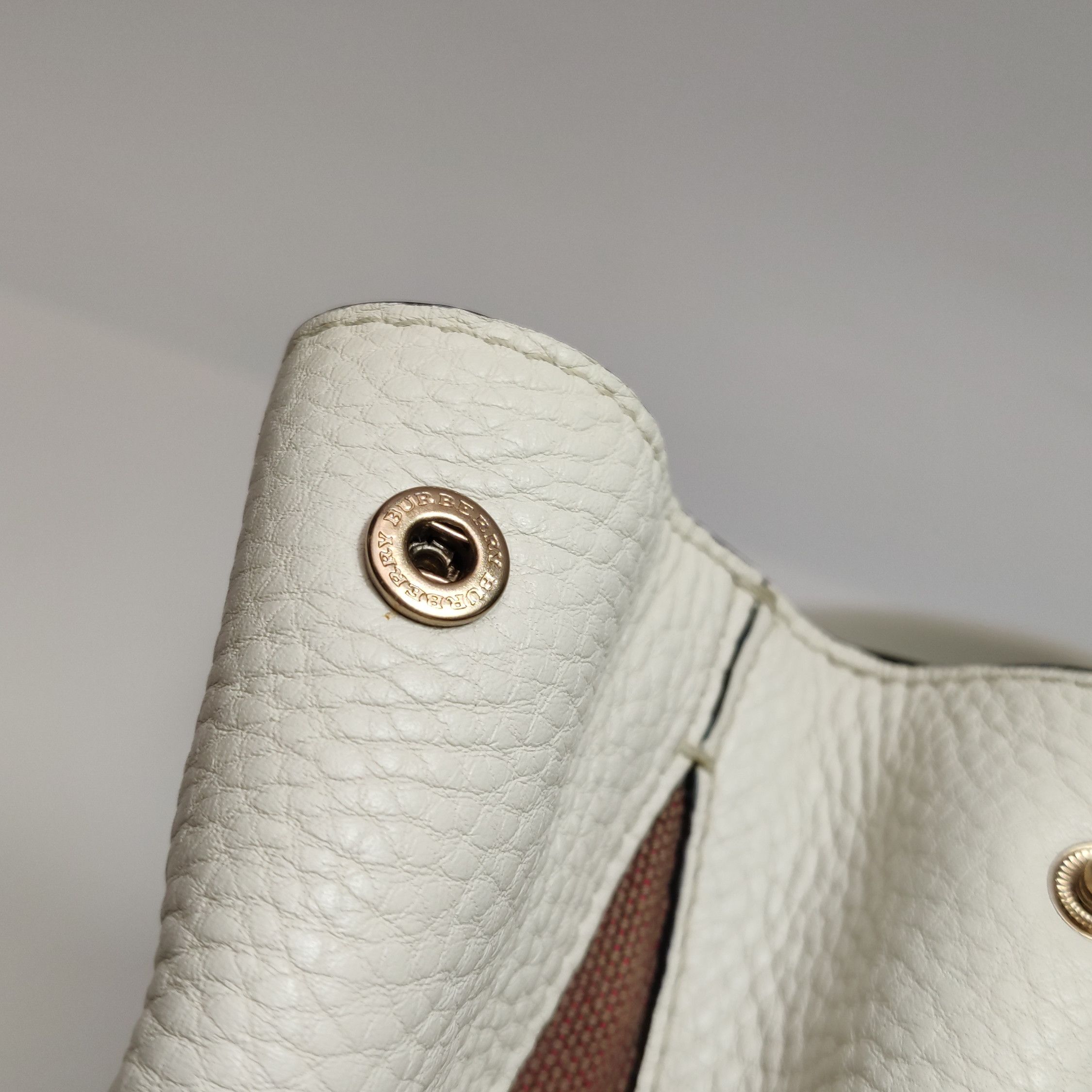 Burberry Burberry Women os Shoulder Bags Size ONE SIZE - 16 Thumbnail