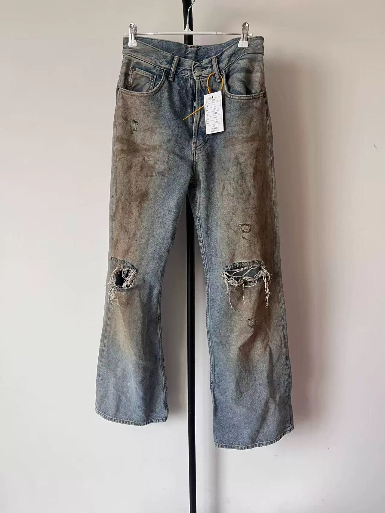 Acne Studios Acne Studios Dirty Wash Distressed Wide Leg Jeans 25 Size US 26 / EU 42 - 2 Thumbnail