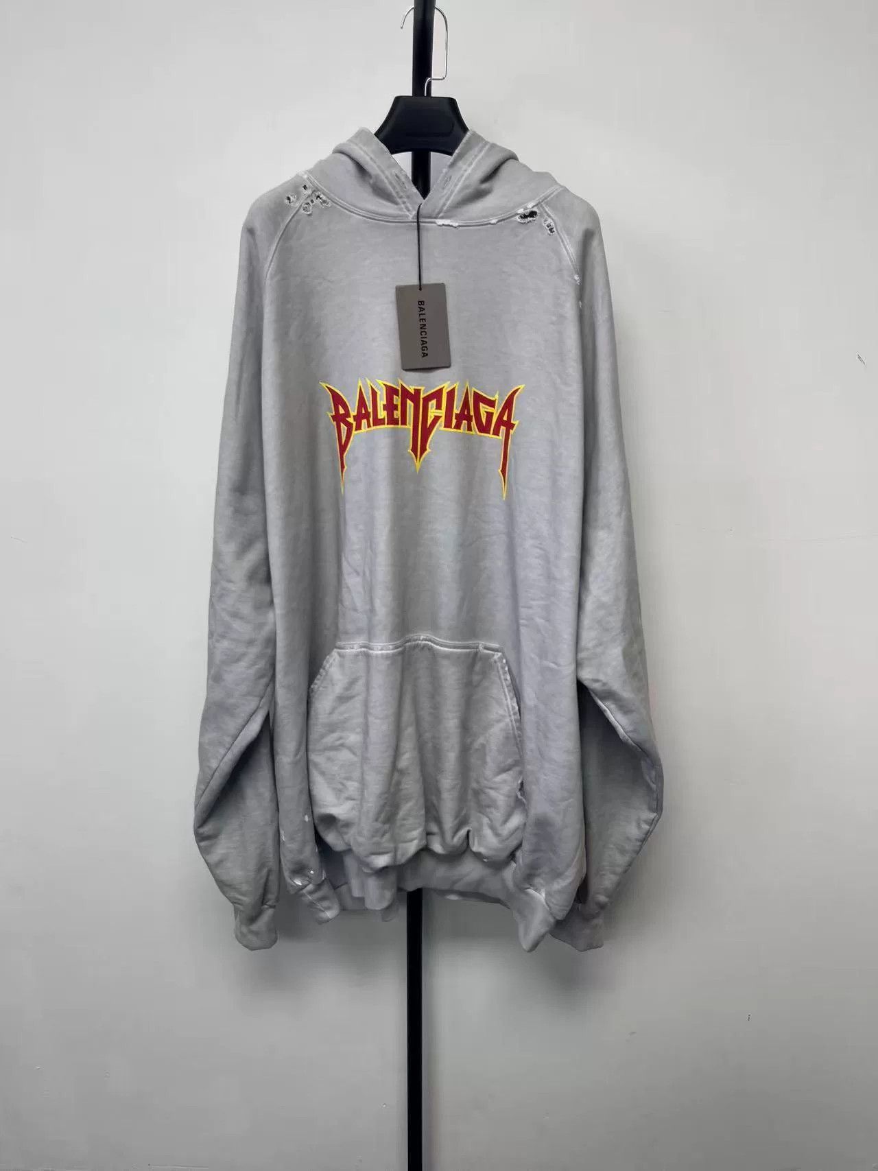 Balenciaga Balenciaga Metal Logo Distressed Hoodie 3 Size US L / EU 52-54 / 3 - 2 Thumbnail