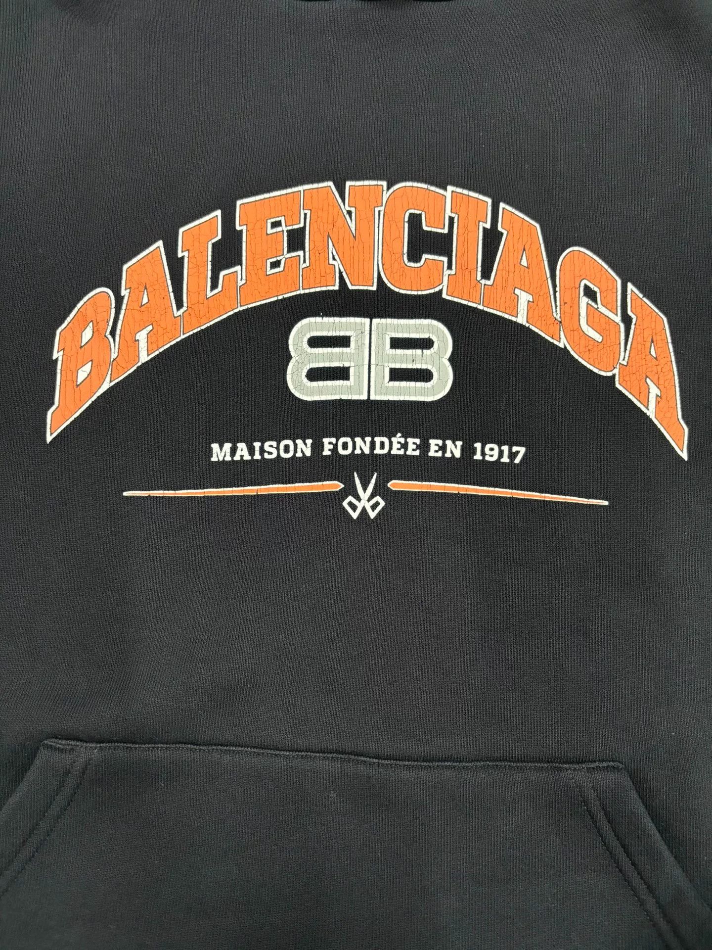 Balenciaga Balenciaga Distressed BB Scissors Logo Hoodie Size 1 Size US S / EU 44-46 / 1 - 5 Thumbnail