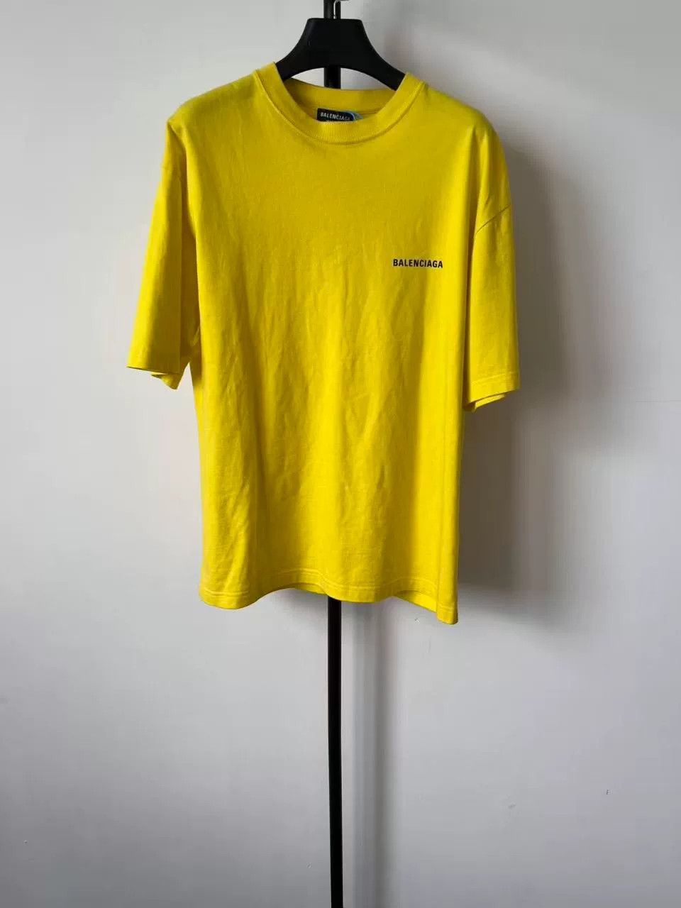 Balenciaga Balenciaga FW21 Logo Print T-Shirt Yellow XS Size US XS / EU 42 / 0 - 2 Thumbnail