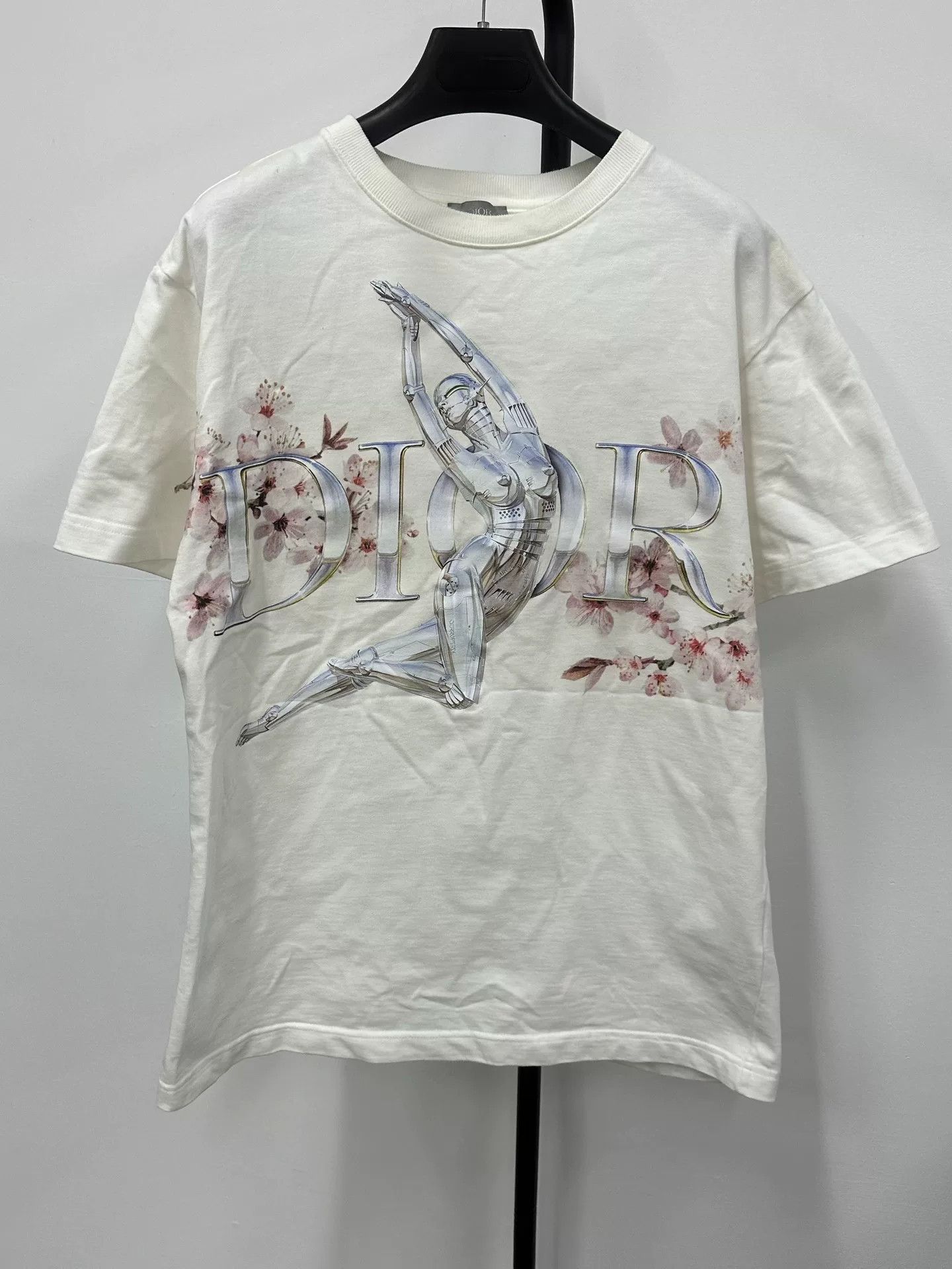 Dior Dior x Hajime Sorayama Cherry Blossom T-Shirt Size M Size US M / EU 48-50 / 2 - 2 Thumbnail