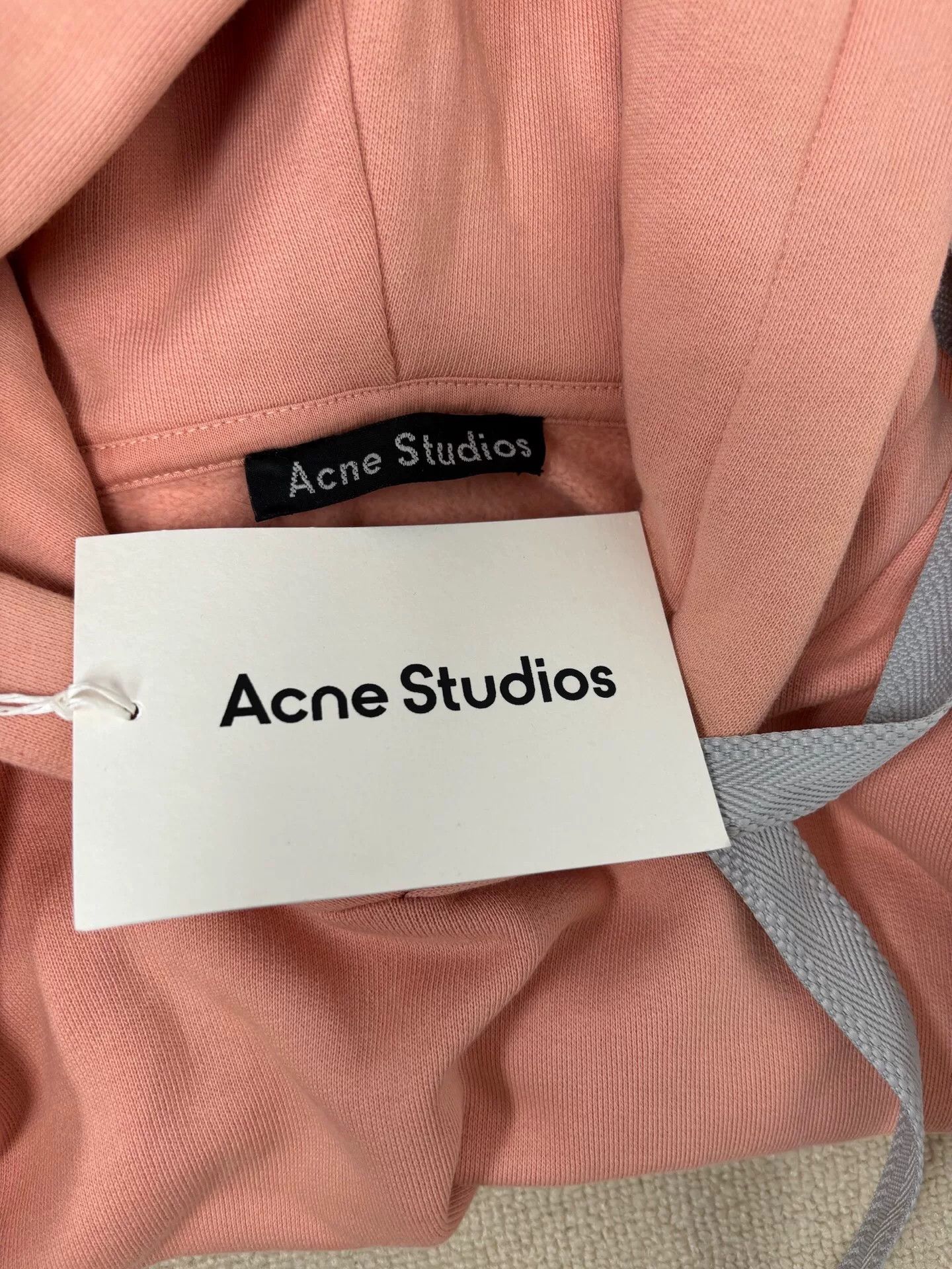 Acne Studios Acne Studios Pink Ferris Face Hoodie XXS Size US XXS / EU 40 - 5 Thumbnail