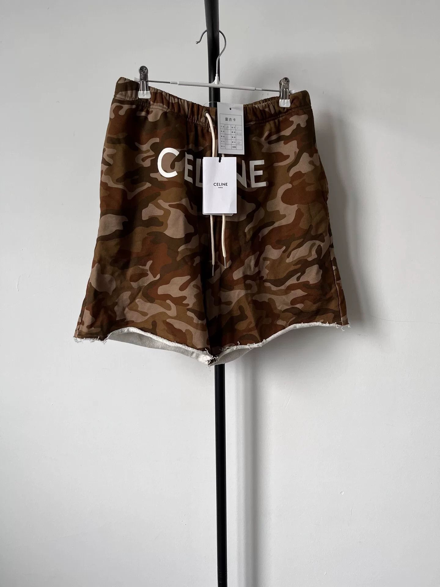 Celine Celine Camo Print Fleece Shorts Size M Size US 32 / EU 48 - 2 Thumbnail