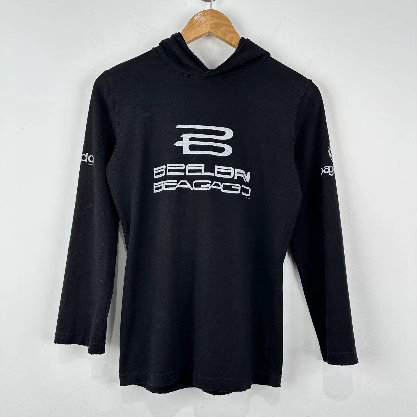 Balenciaga Balenciaga Beelbn Logo Graphic Hoodie Size M Size US M / EU 48-50 / 2 - 2 Thumbnail