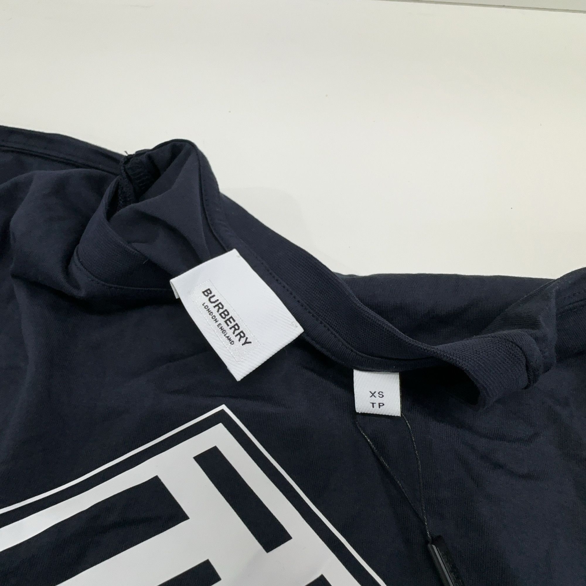 Burberry Burberry Logo Print T-Shirt Navy Size XS Size US XS / EU 42 / 0 - 11 Thumbnail