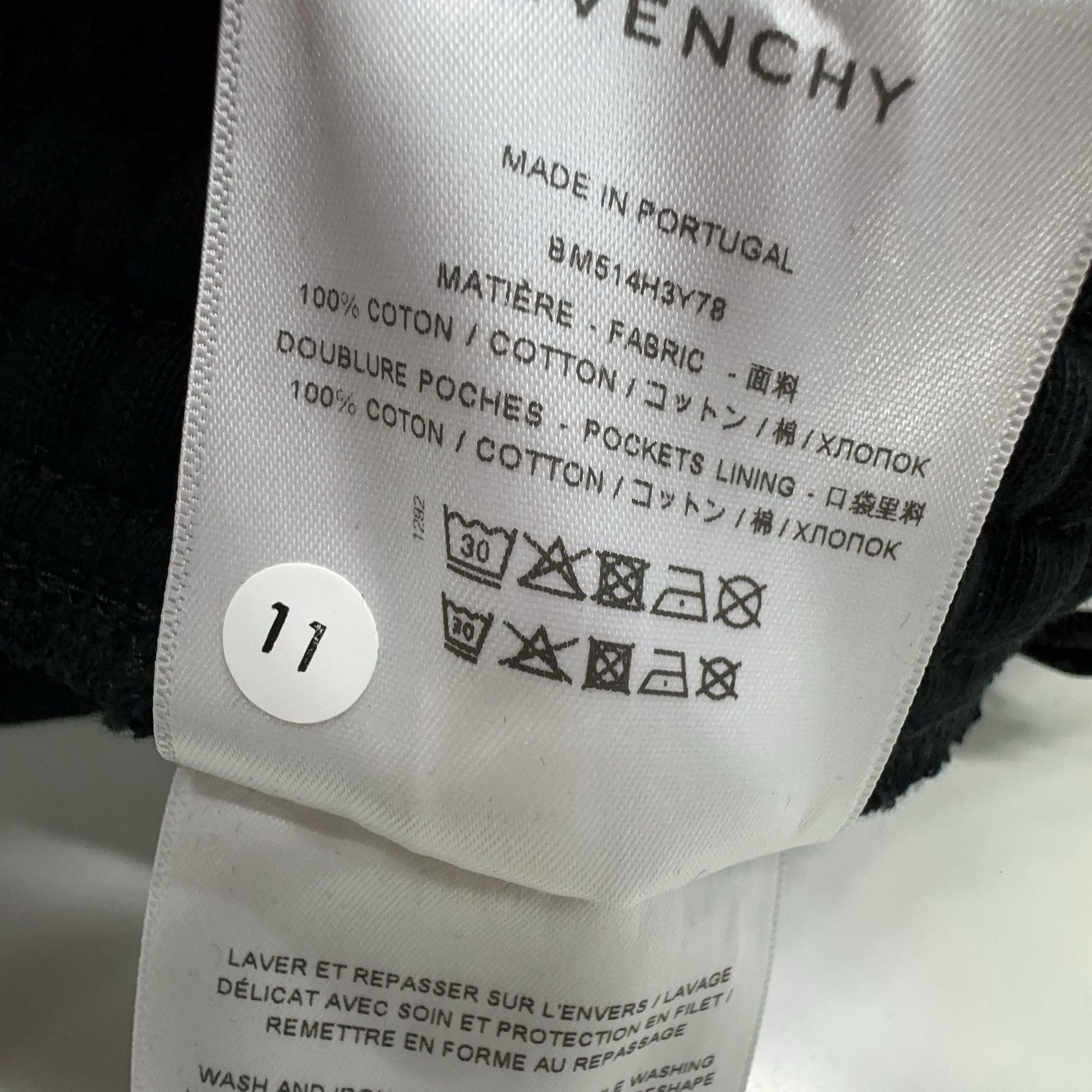 Givenchy Givenchy x Disney 101 Dalmatians Print Shorts XS Size US 28 / EU 44 - 6 Thumbnail