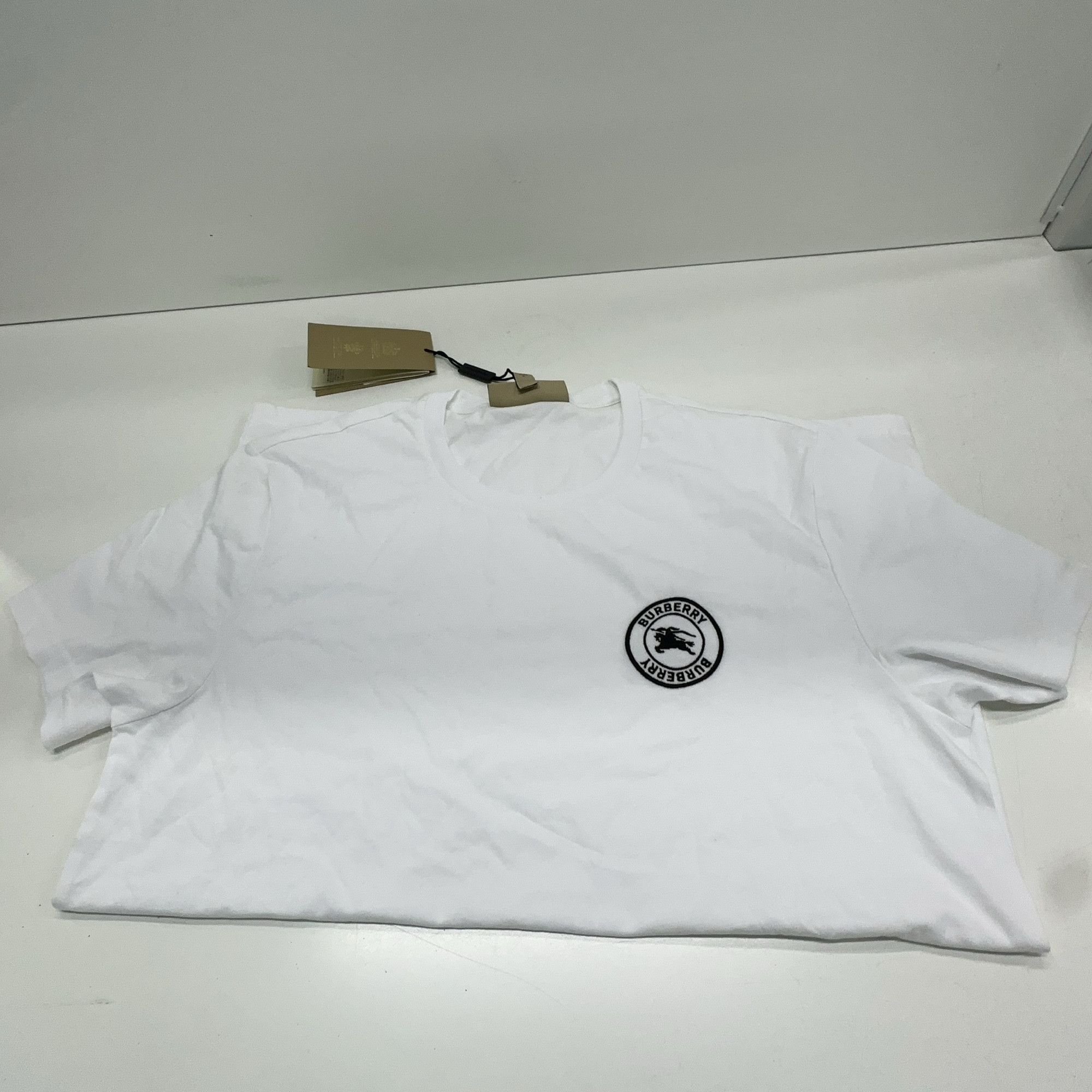 Burberry Burberry Logo Crest T-Shirt Size M Size US M / EU 48-50 / 2 - 12 Thumbnail