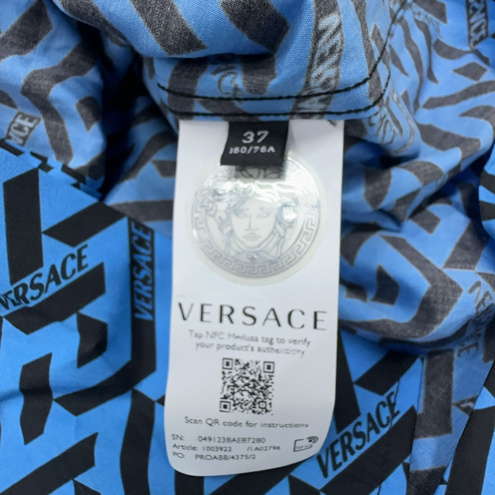 Versace Versace Greca Geometric Short Sleeve Shirt 37 Size US S / EU 44-46 / 1 - 5 Thumbnail