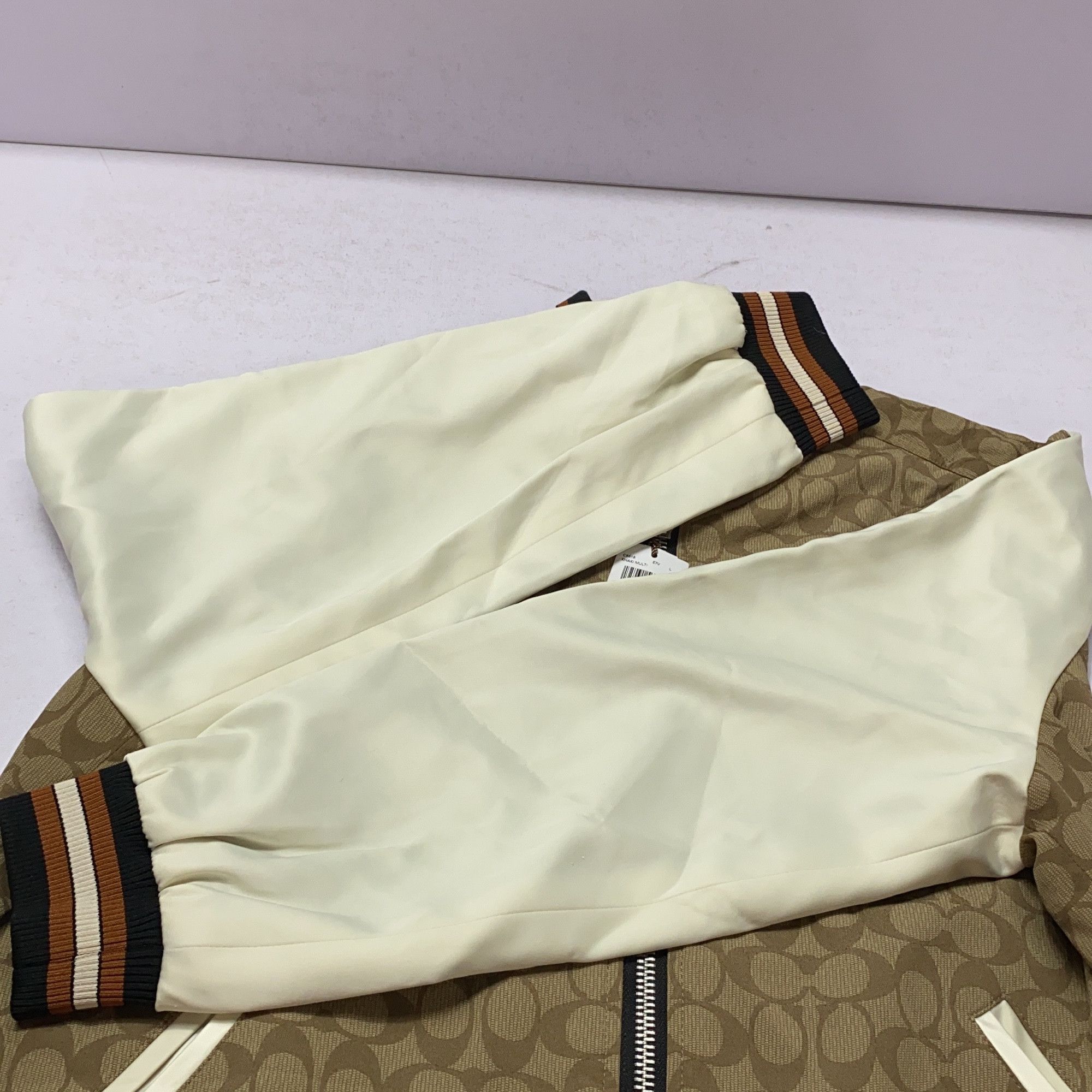 Coach Coach Signature Monogram Souvenir Jacket L Size L / US 10 / IT 46 - 9 Thumbnail
