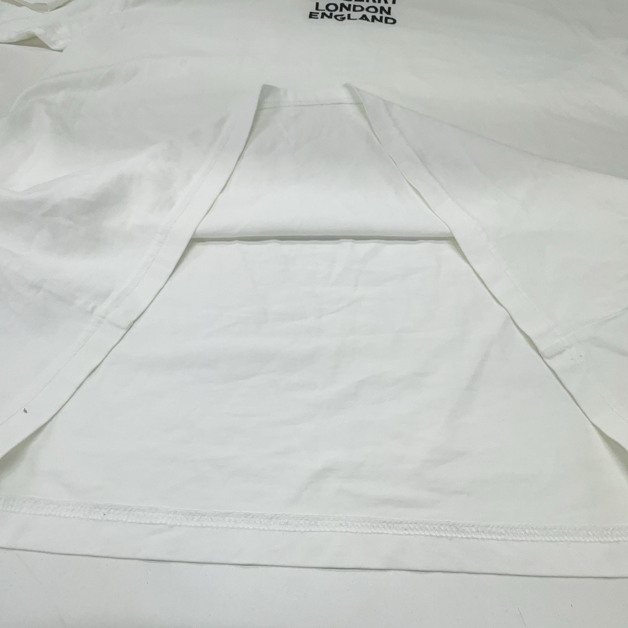 Burberry Burberry London England Logo T-Shirt M Size M / US 6-8 / IT 42-44 - 8 Thumbnail
