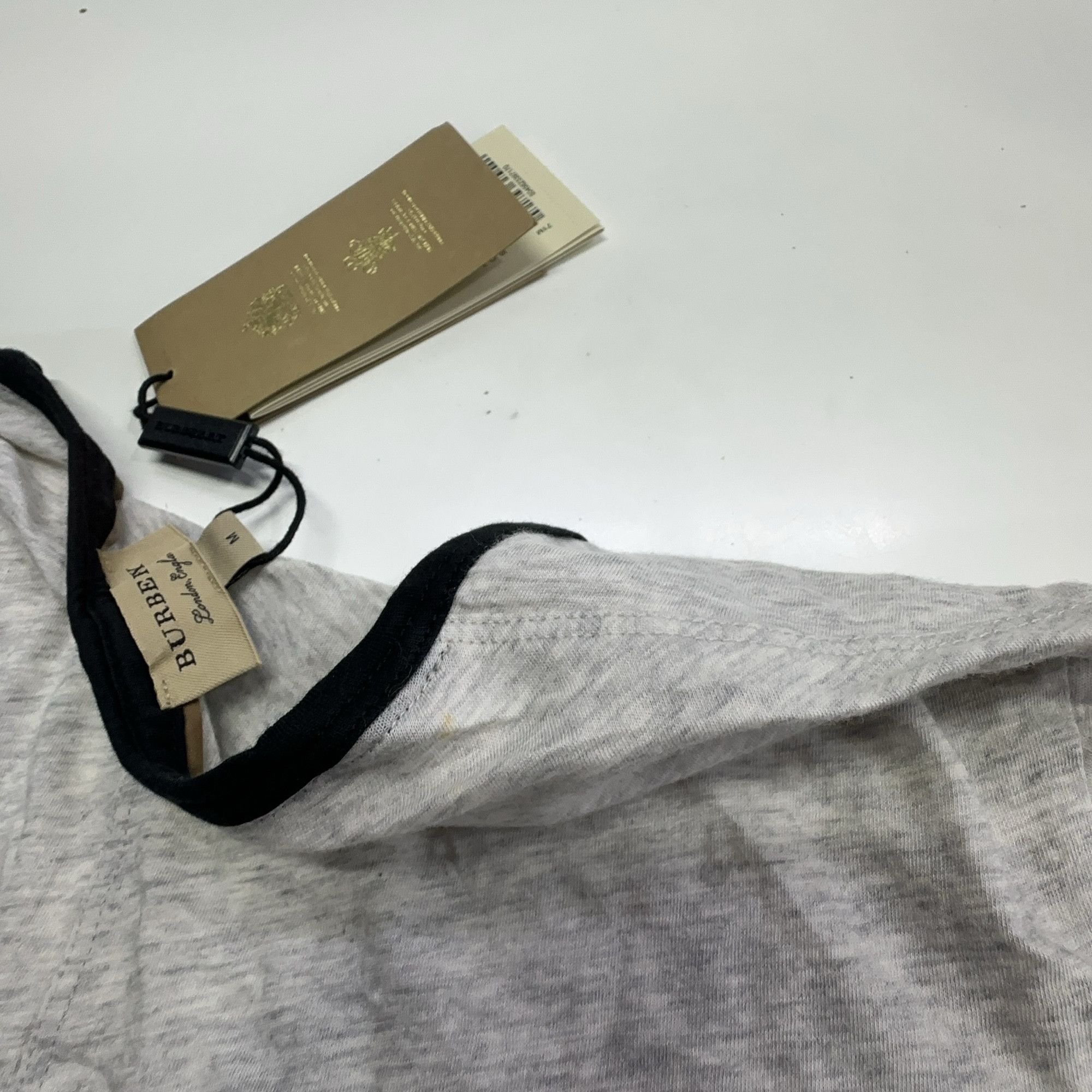 Burberry Burberry Equestrian Knight Embroidered T-Shirt M Size M / US 6-8 / IT 42-44 - 12 Thumbnail
