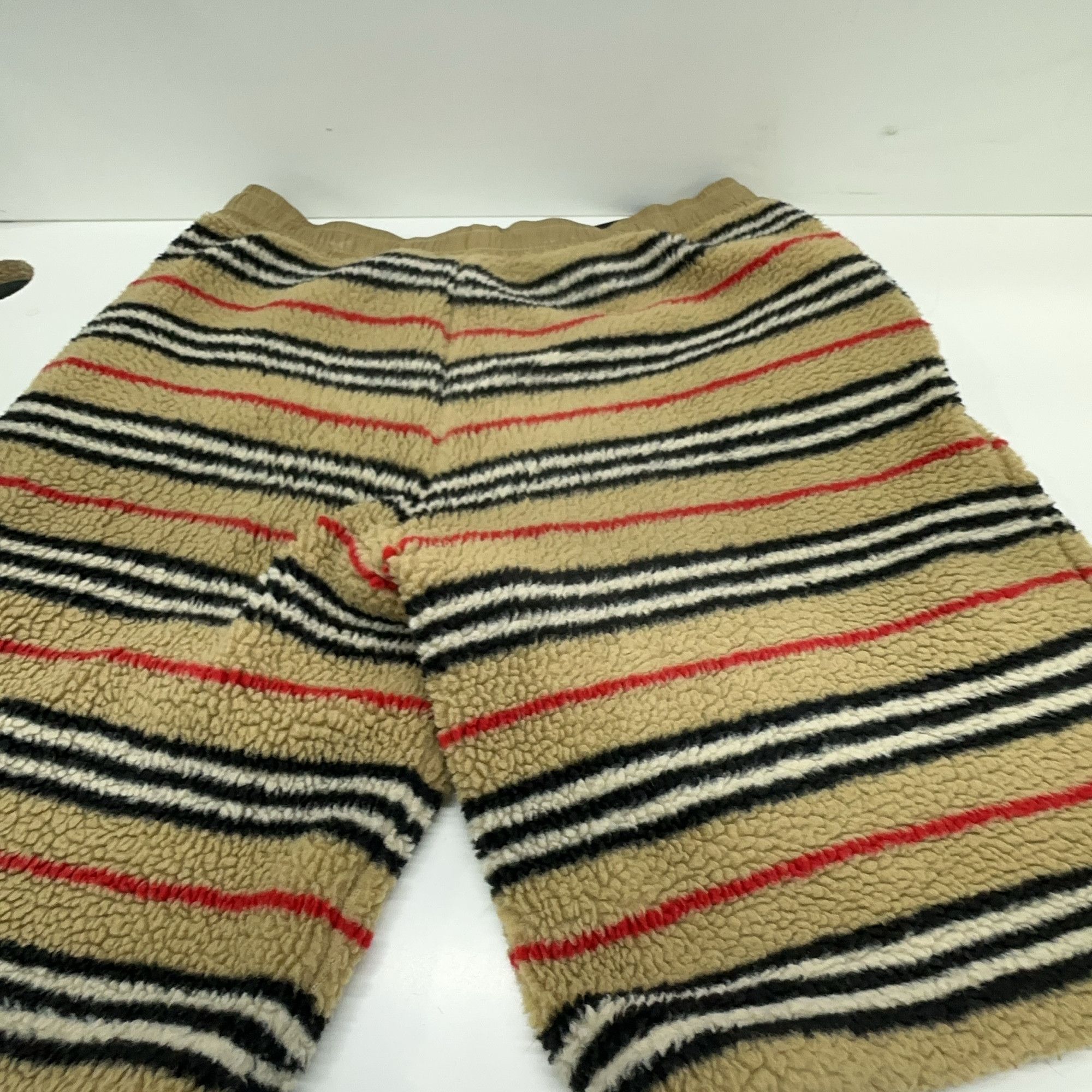 Burberry Burberry Striped Fleece Shorts Size M Size US 32 / EU 48 - 8 Thumbnail