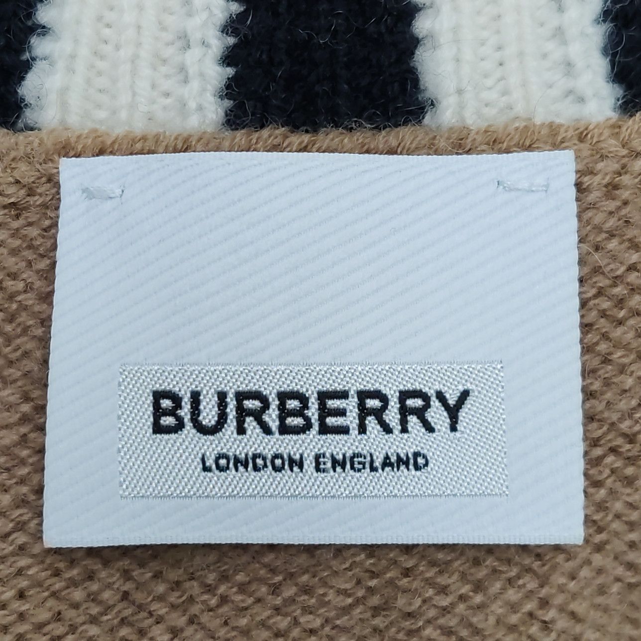 Burberry Burberry Women xl Sweaters Size XL / US 12-14 / IT 48-50 - 5 Thumbnail