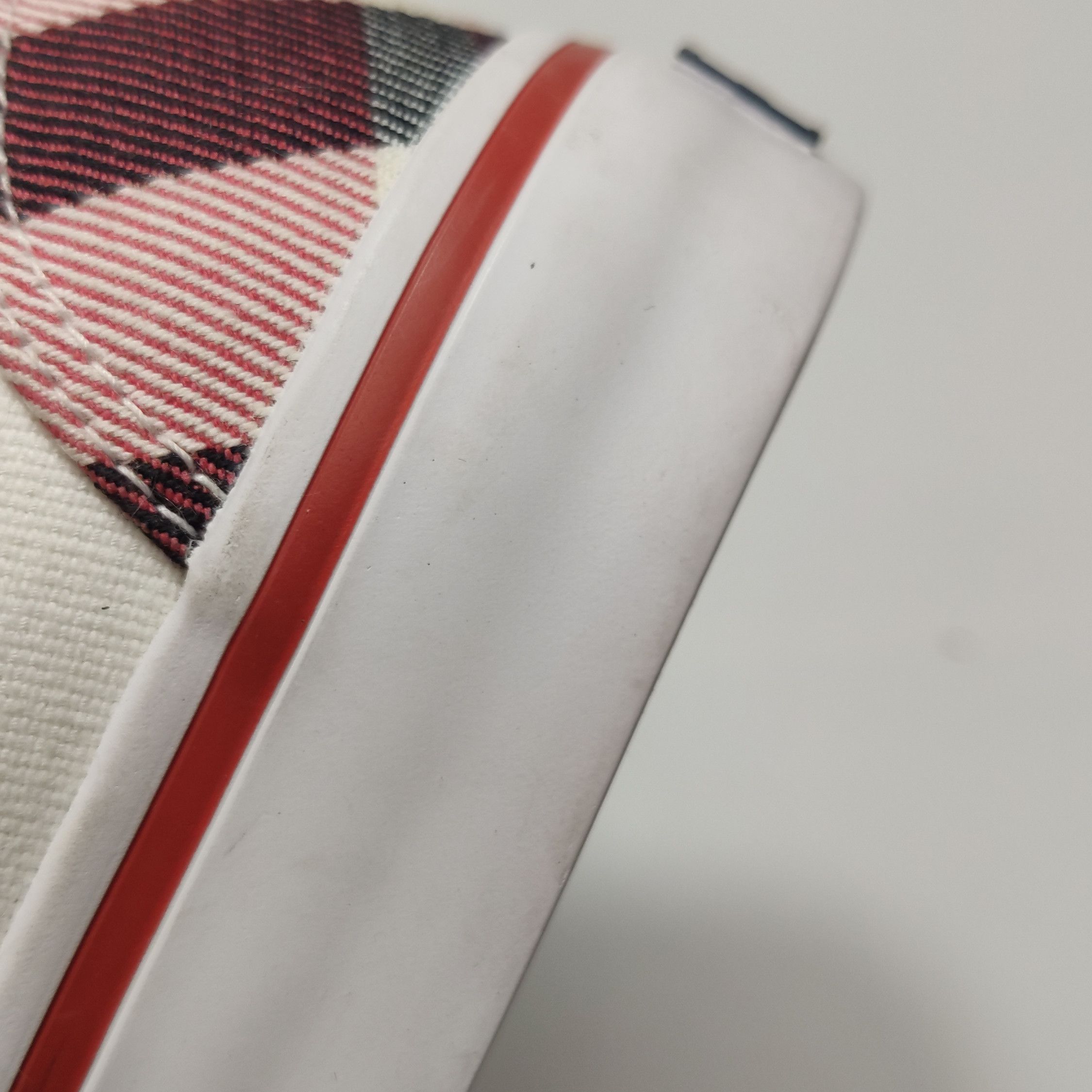 Burberry Burberry Women 5 Lowtop Sneakers Size US 5 / IT 35 - 8 Thumbnail