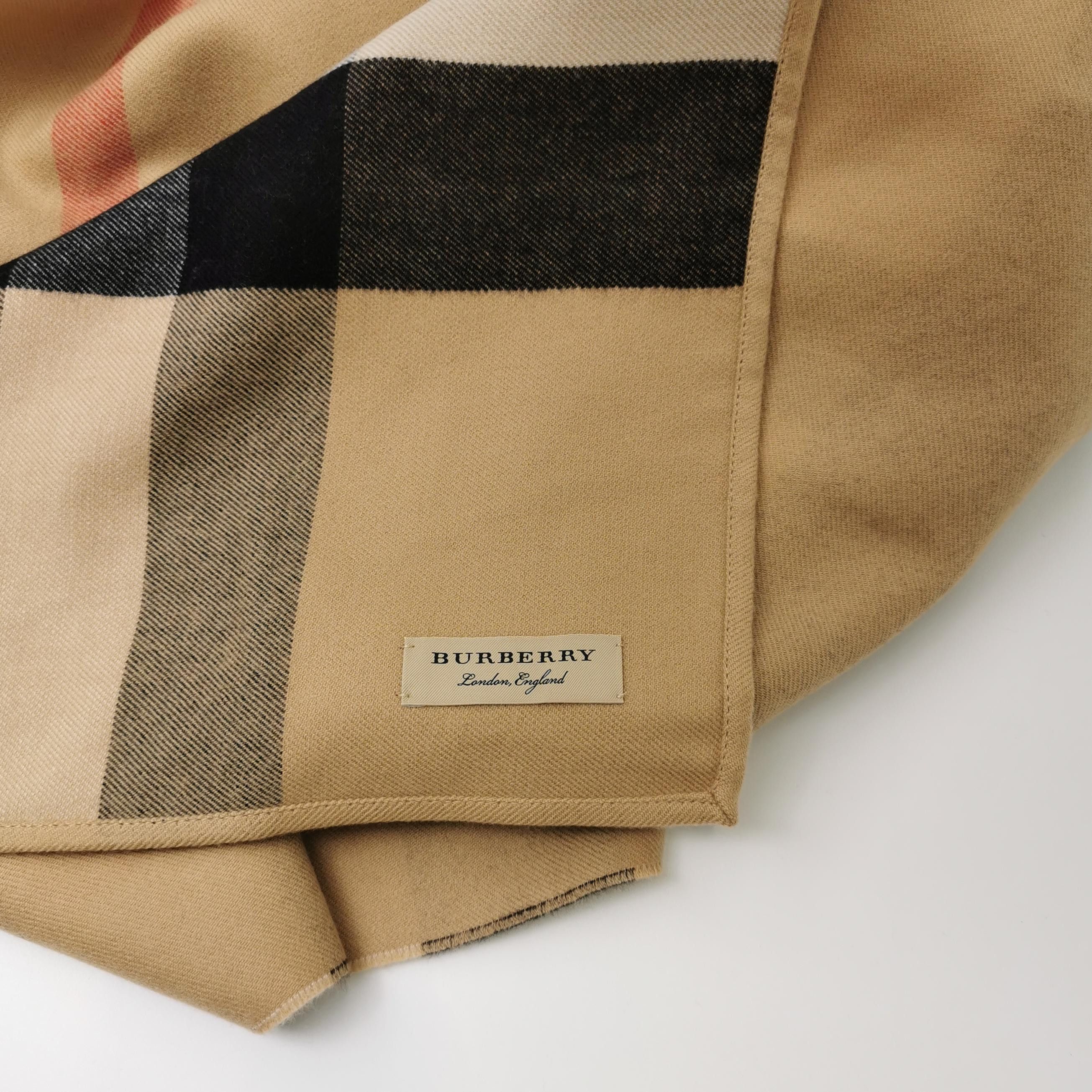 Burberry Burberry Women s Coats Size S / US 4 / IT 40 - 3 Thumbnail