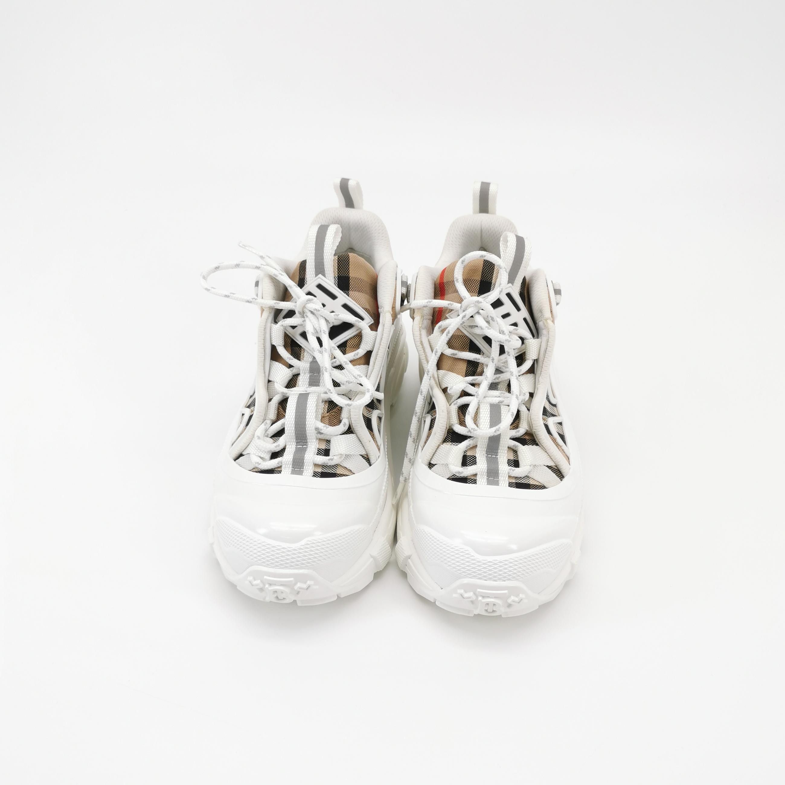 Burberry Burberry Women 7 Lowtop Sneakers Size US 7 / IT 37 - 3 Thumbnail