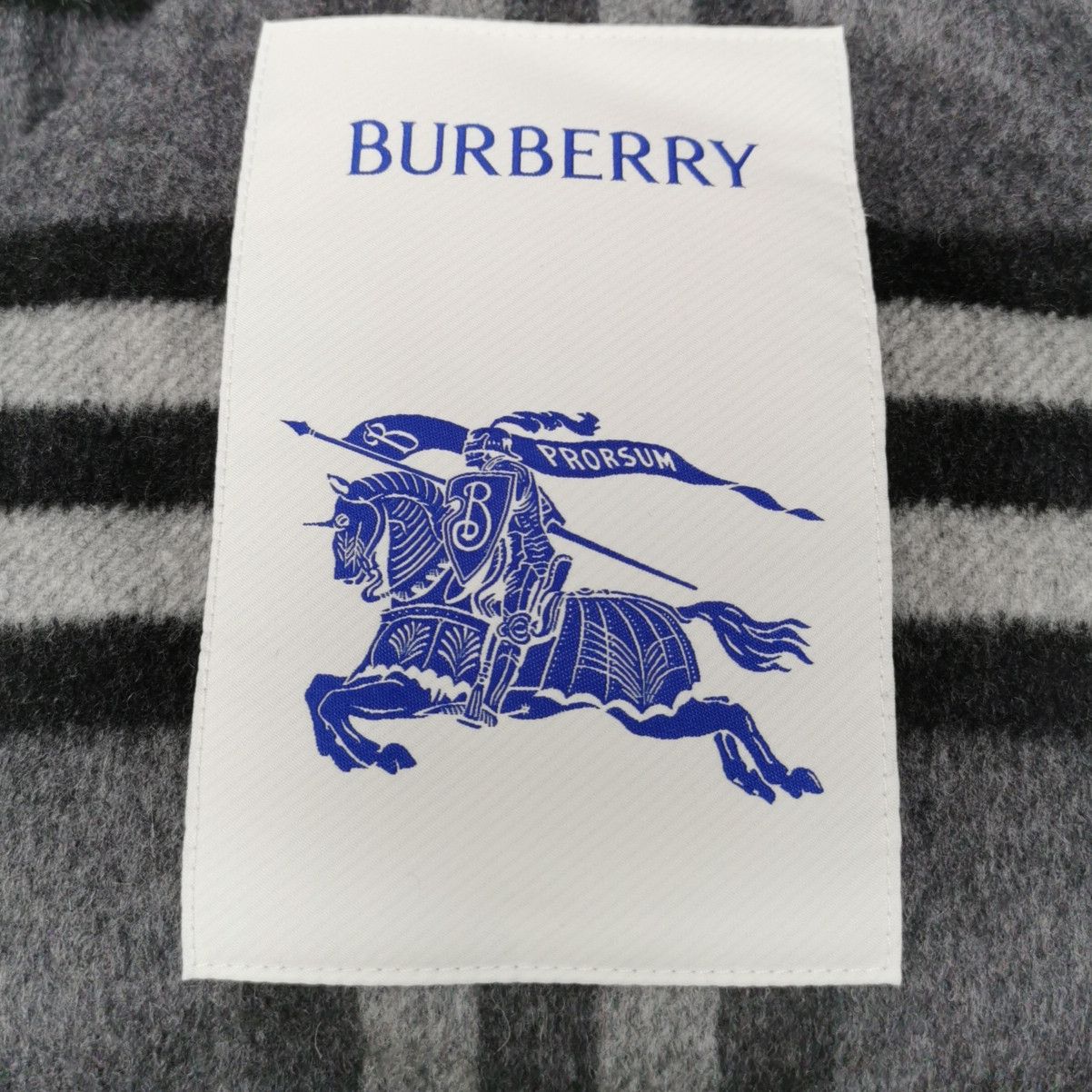 Burberry Burberry Women s Down Jackets Size S / US 4 / IT 40 - 5 Thumbnail